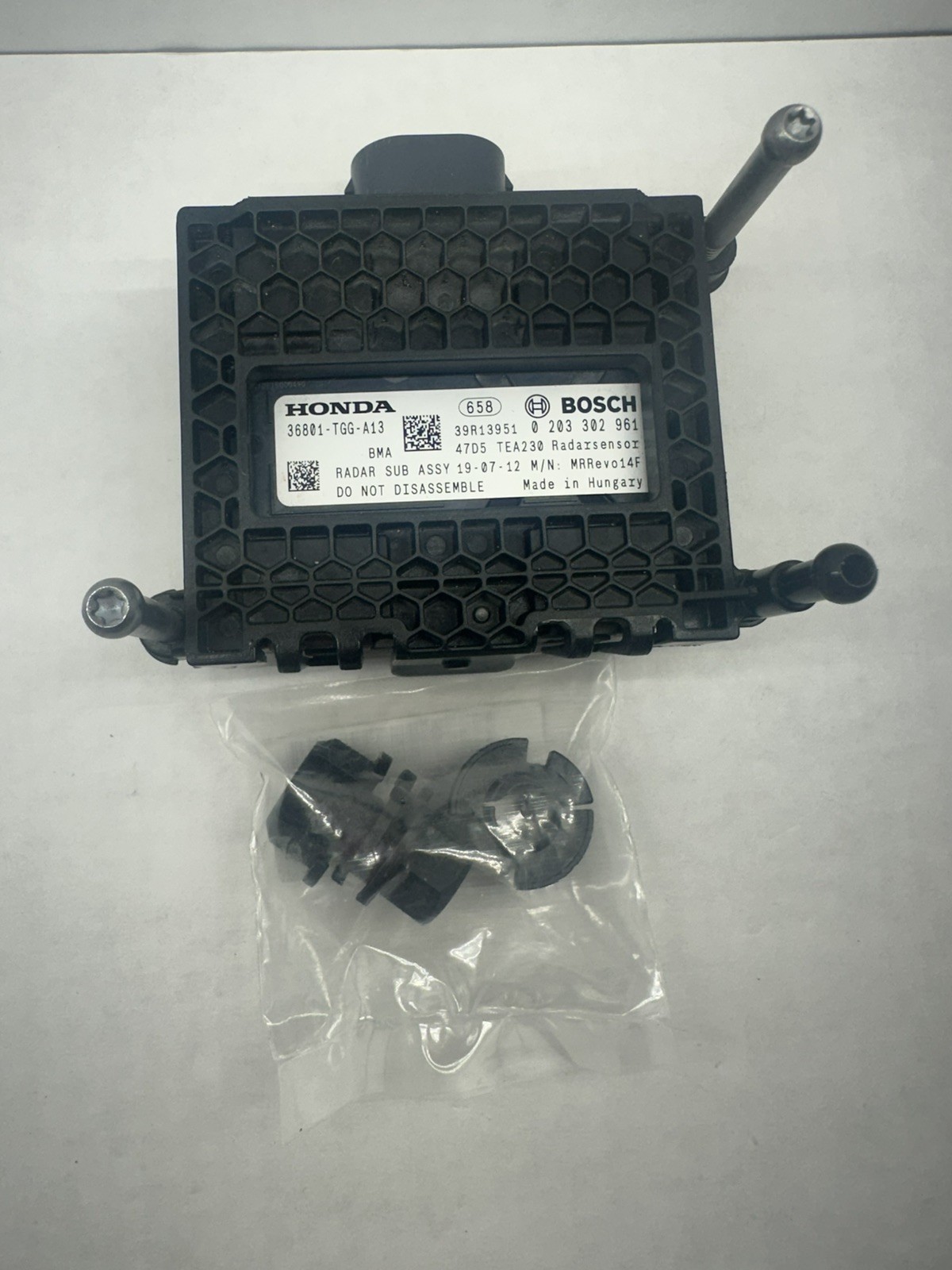 36801-TGG-A13 OEM 2020-2021 Honda Civic Hatchback Cruise Control Radar Sensor 