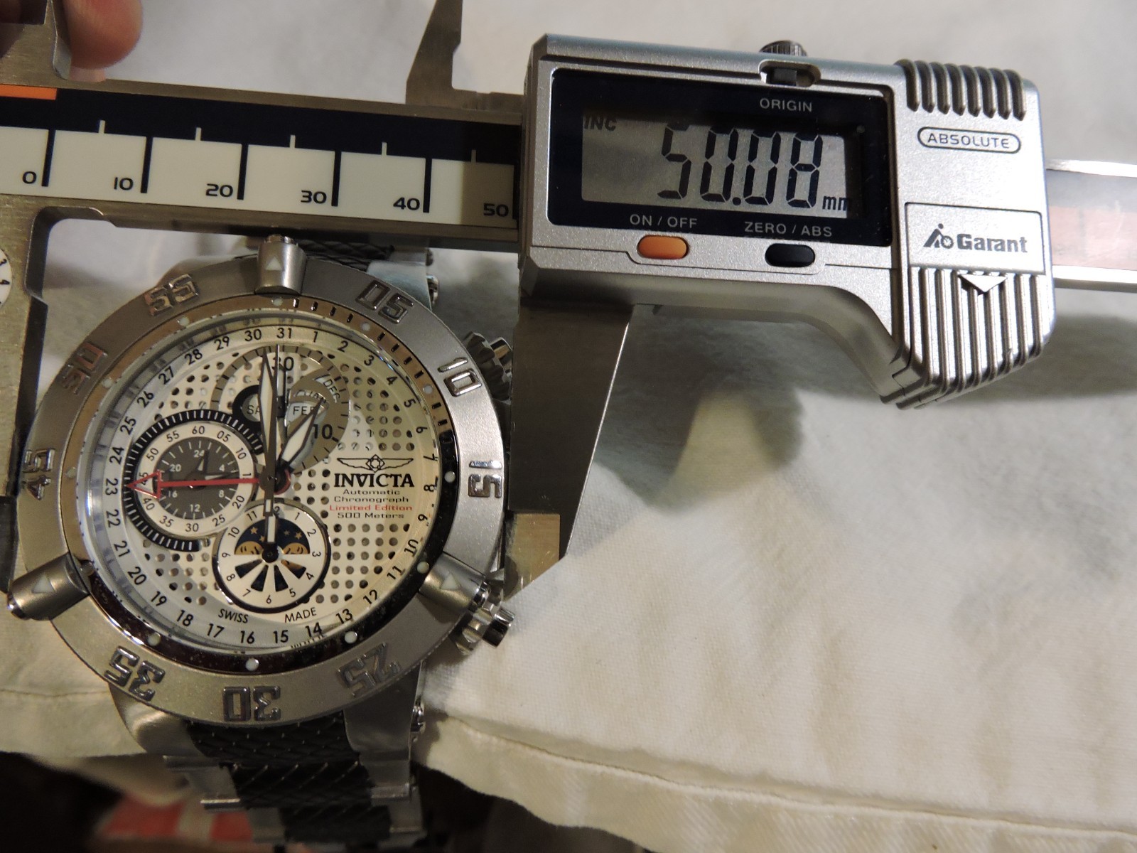 Vintage Invicta Triple Chronograph Automatic MoonPhase Model 5835 ETA 7751 V8DK5