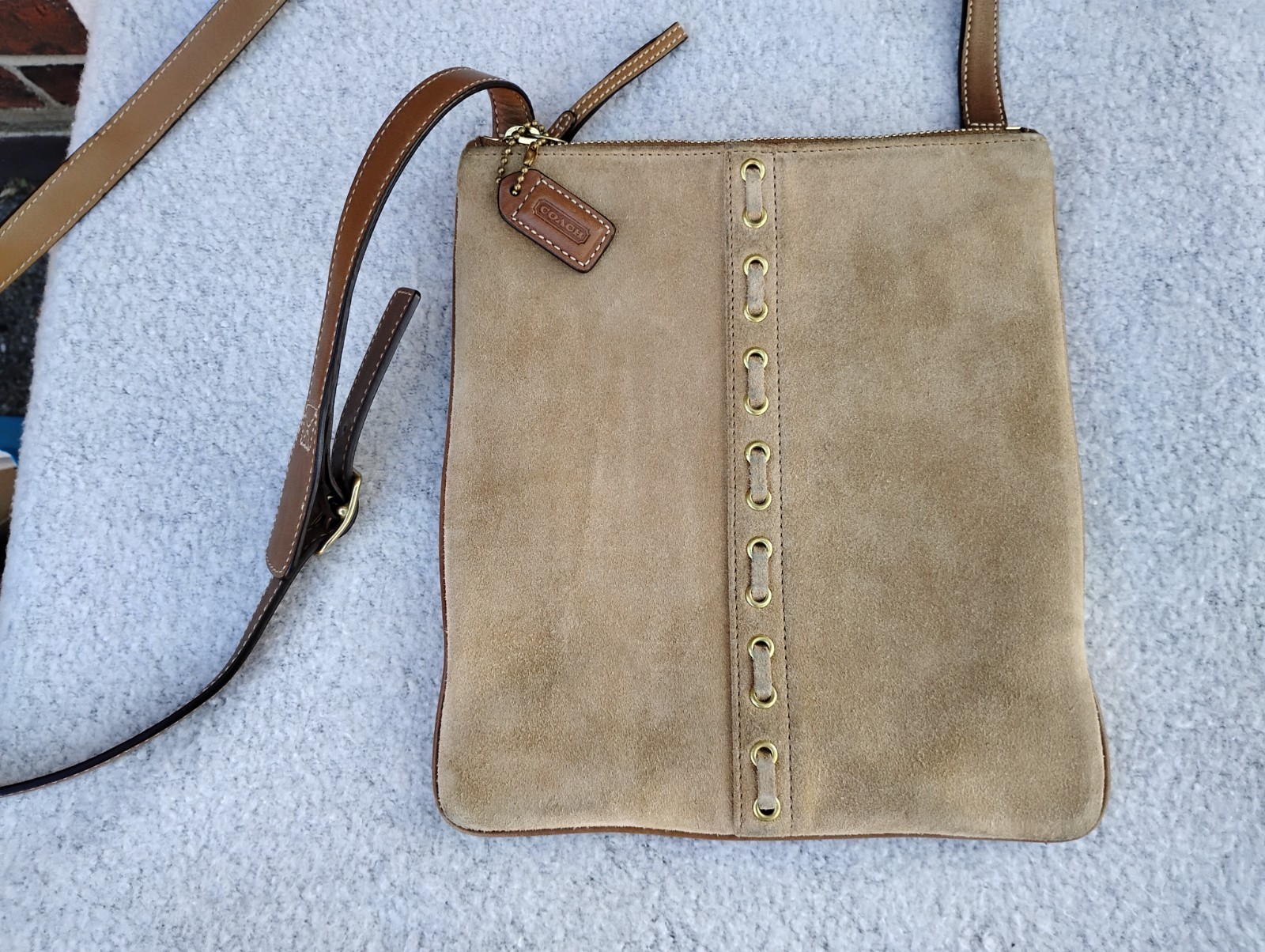 Vintage Coach Tan Suede Grommet Crossbody Bag Brass Eyelets Adjustable Strap