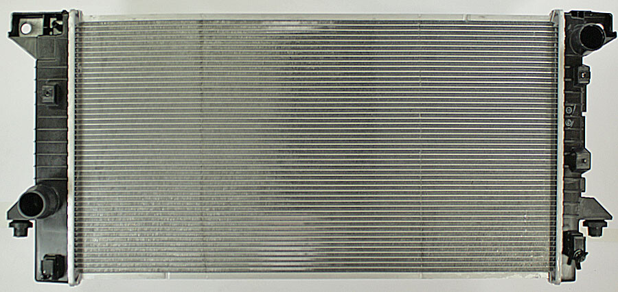 Radiator Direct Fit 2007 2008 Ford, Lincoln Expedition, Navigator 5.4L