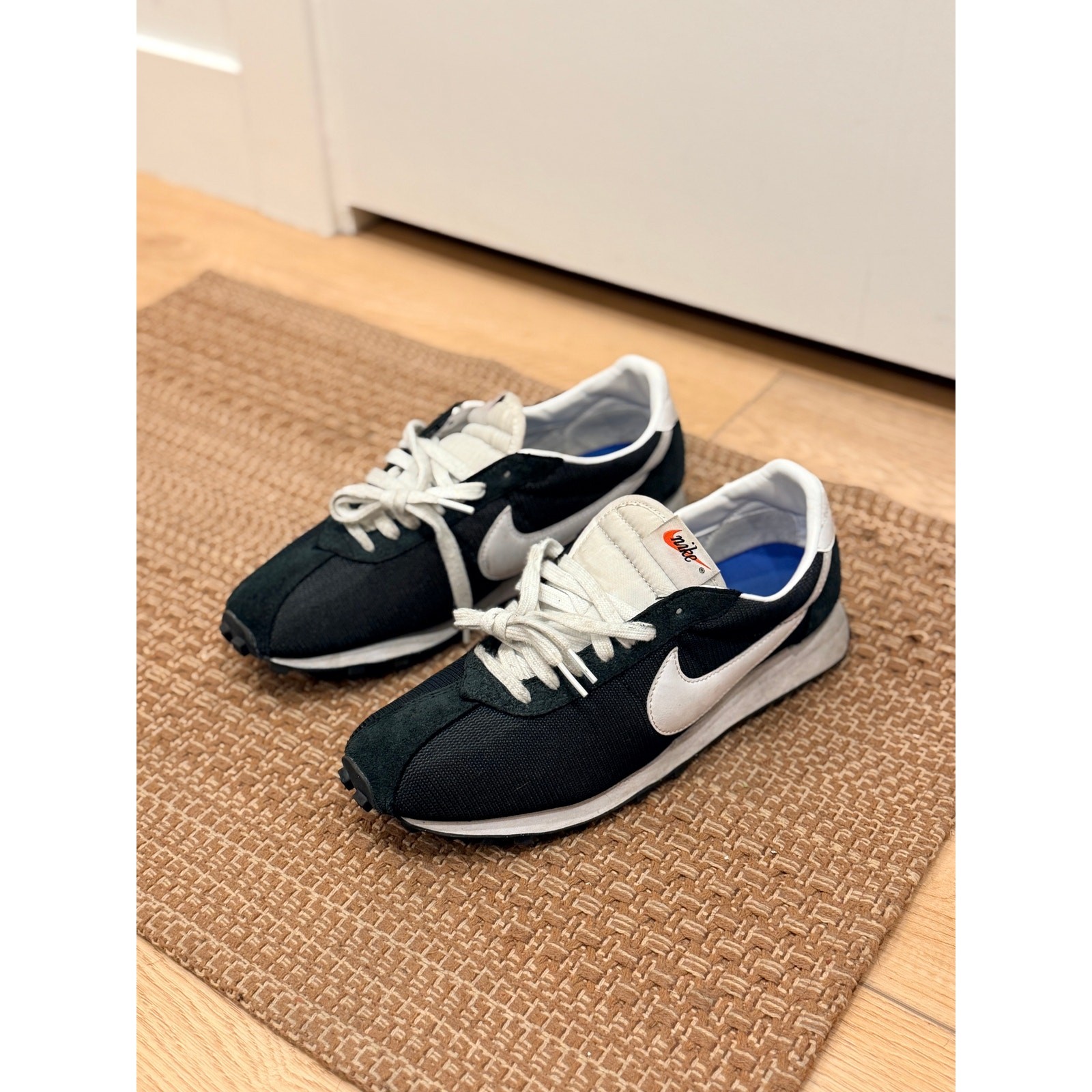 Nike Black and White Sneakers Size 11.5
