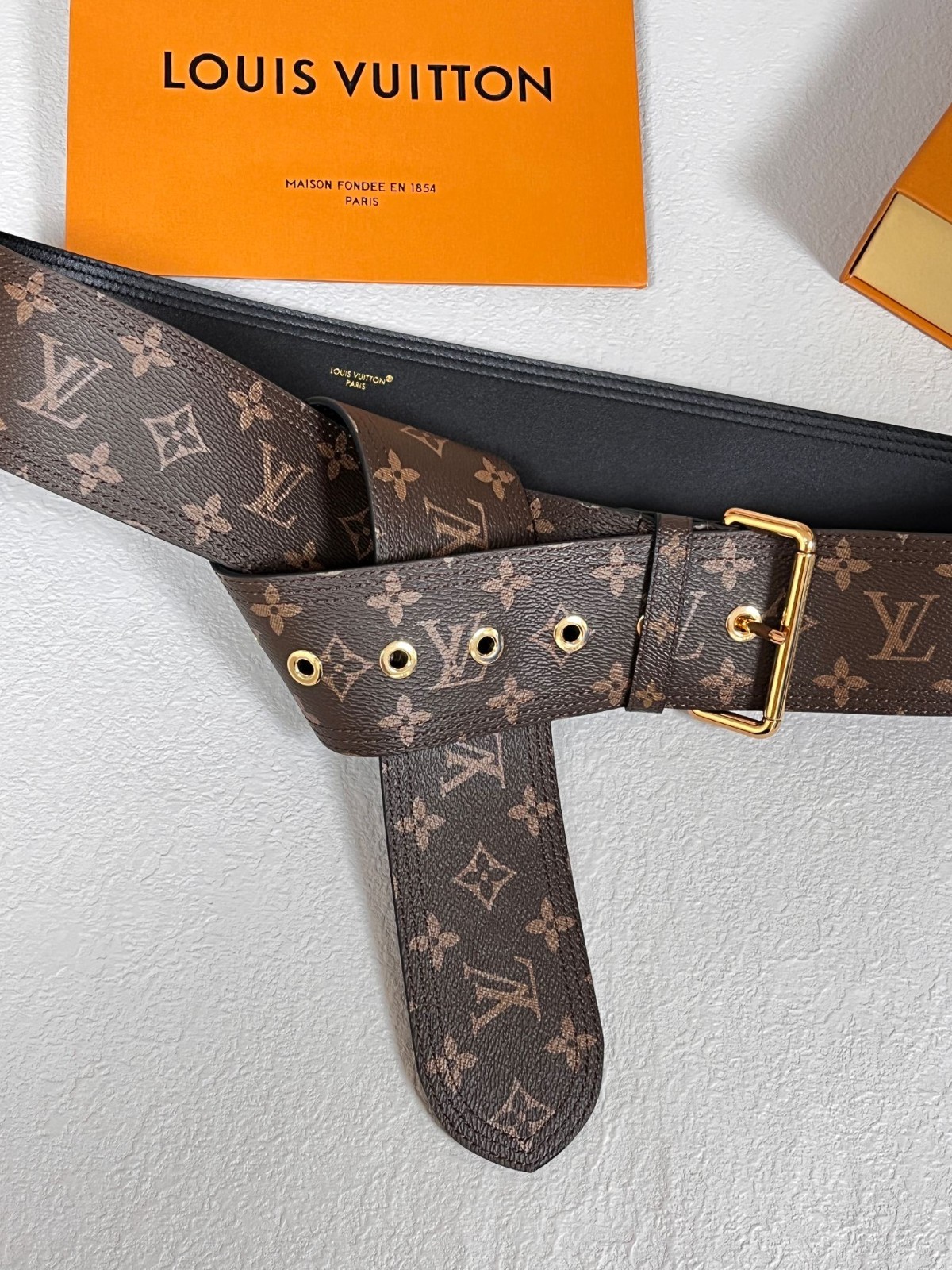 Louis M4500Z Trench 65mm Monogram Canvas Belt Brown Gold Buckle New