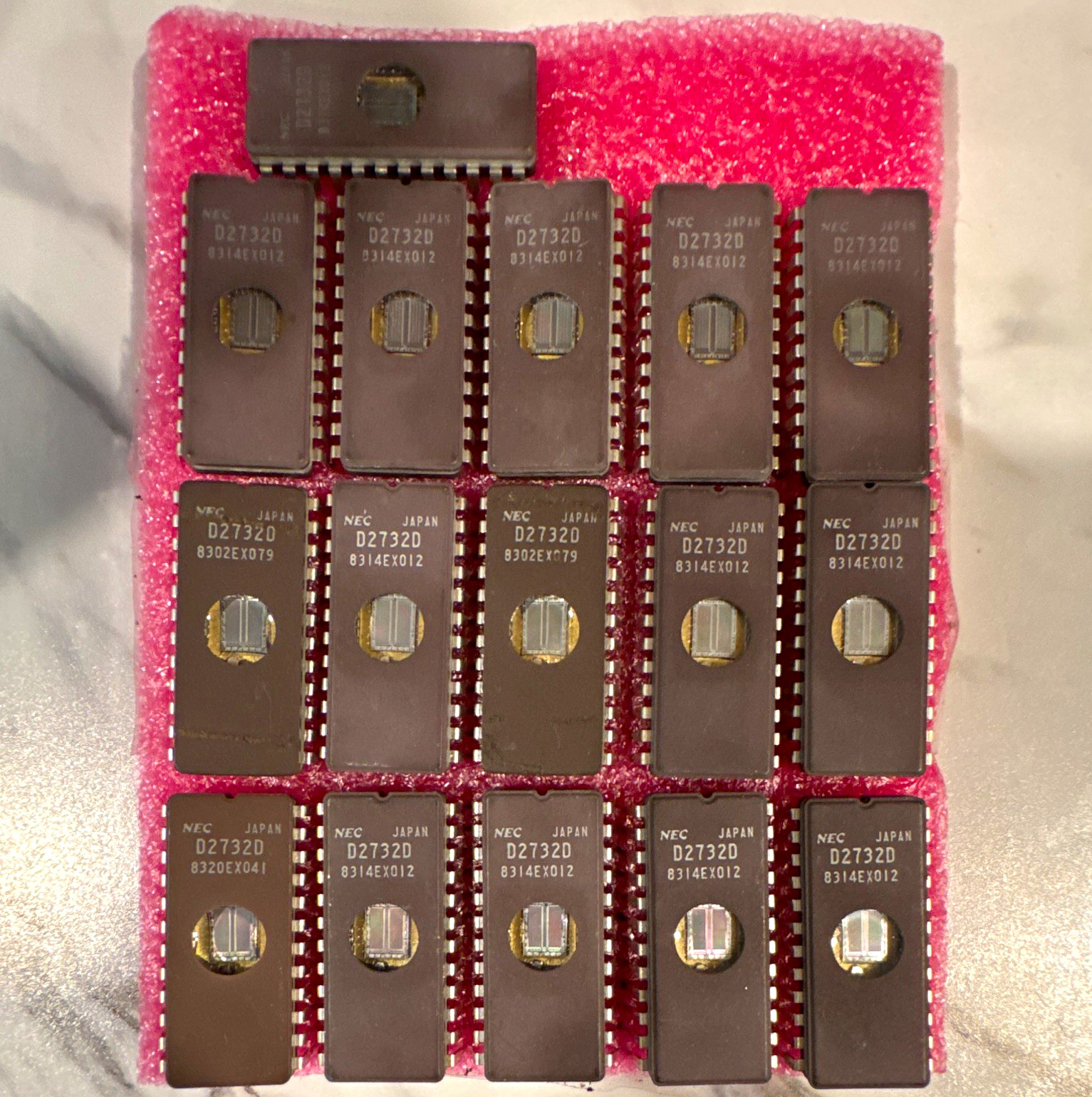 1 piece NOS NEC D2732D UV EPROM 32kbit Ceramic DIP-24