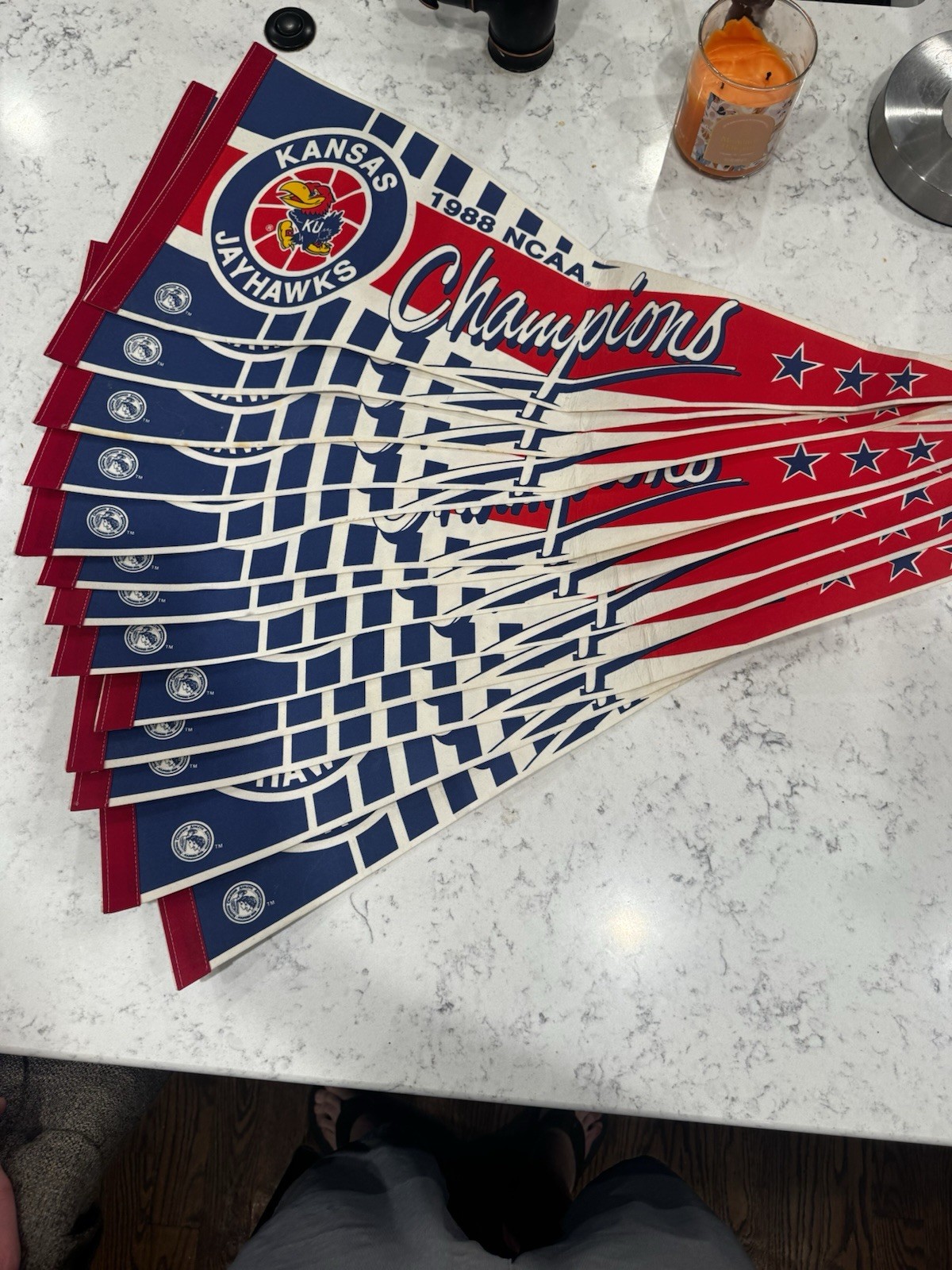 1988 NCAA NATIONAL CHAMPIONS BASKETBALL PENNANT KU Kansas University Jayhawks KS