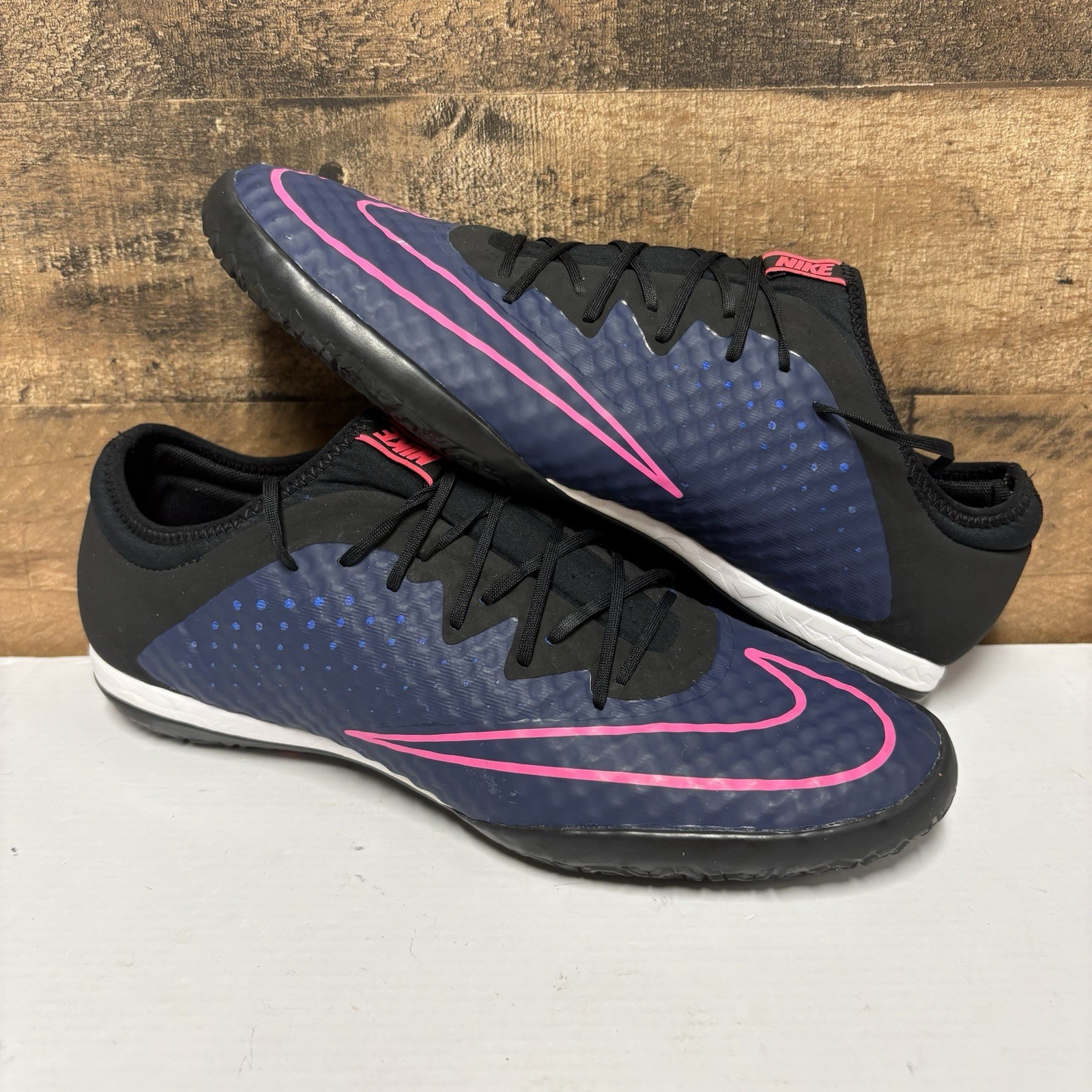 Nike MercurialX Finale IC Black Blue Pink - Men’s size 8.5 - 725242-440 Nike MercurialX Finale IC Black Blue Pink - Men’s size 8.5 - 725242-440