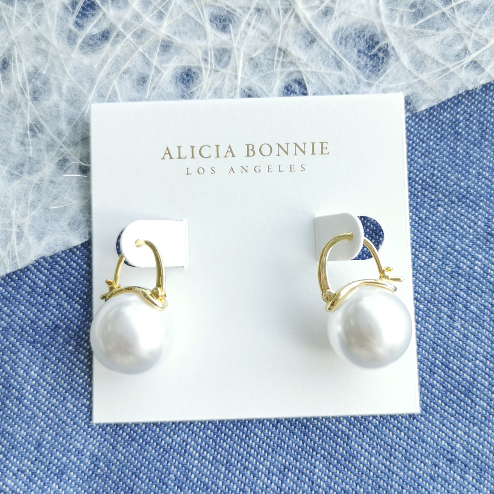 Alicia Bonnie Blanche White Pearl Earrings NEW