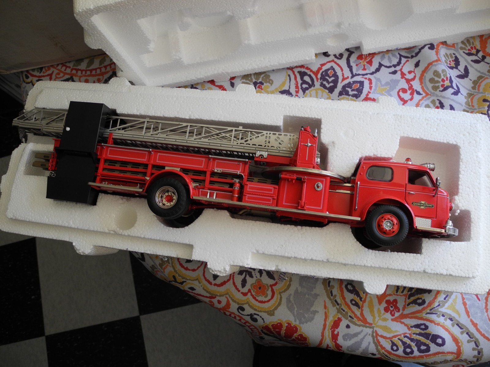 Collector FIND Franklin Mint 1954 American LaFrance Firetruck. 1:32, Factory NEW Collector FIND Franklin Mint 1954 American LaFrance Firetruck. 1:32, Factory NEW
