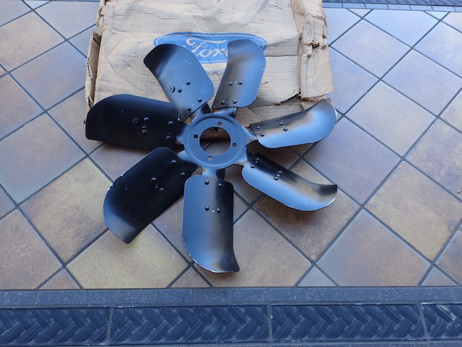 1965-67 Ford 352, 390, 427, 428 7-blade fan, NOS C5AZ-8600-B Mustang, Fairlane 1965-67 Ford 352, 390, 427, 428 7-blade fan, NOS C5AZ-8600-B Mustang, Fairlane