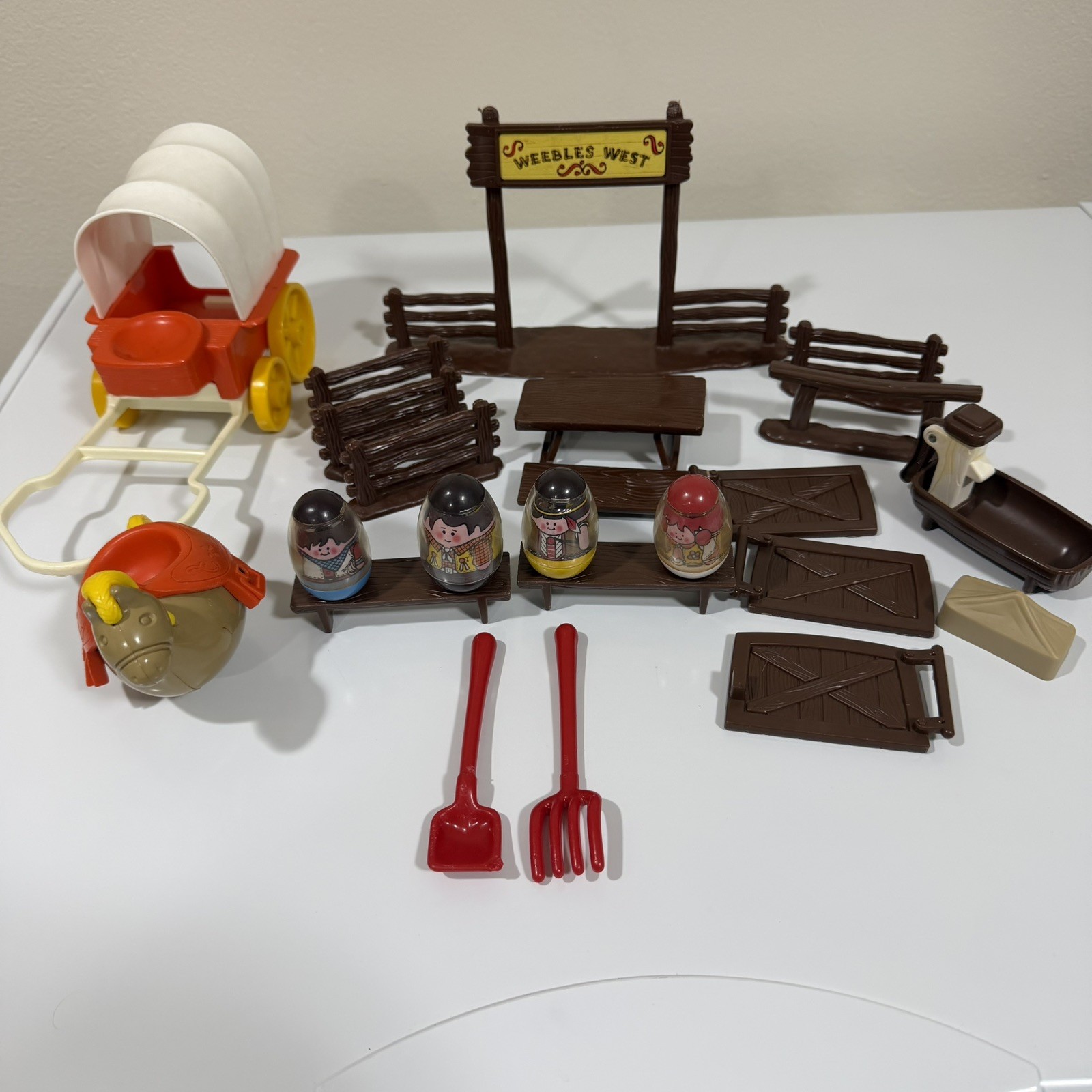 Hasbro Weebles West Vintage 1974 Playset Horse Figures and Accessories