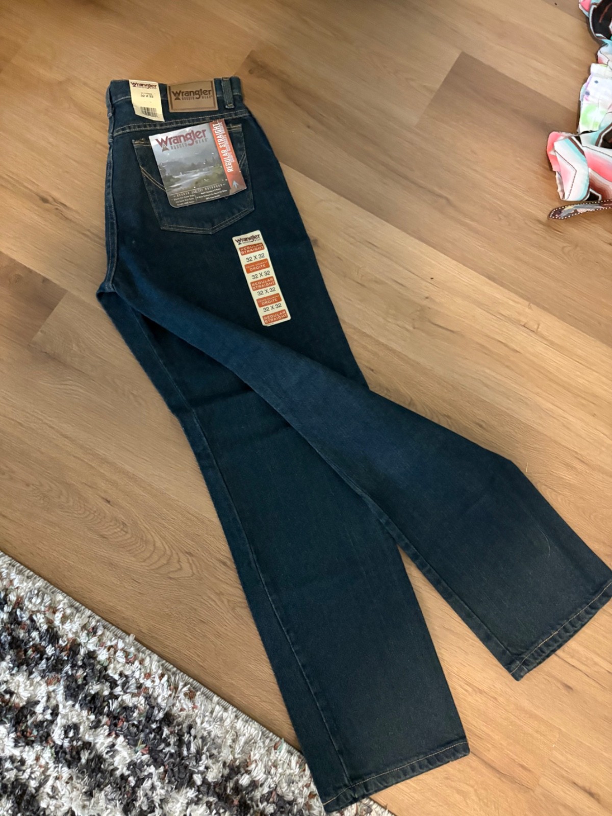 mens wrangler jeans sz 32 x 32 reg. straight