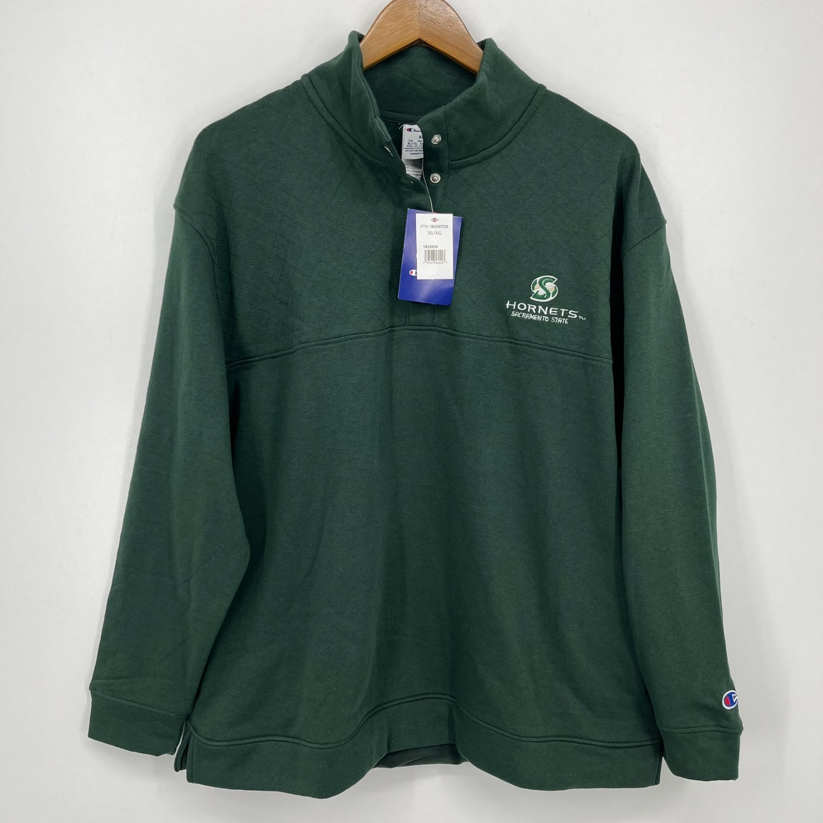Champion Sacramento State Hornets Sweatshirt Men\'s XL Green NCAA New NWT Champion Sacramento State Hornets Sweatshirt Men\'s XL Green NCAA New NWT