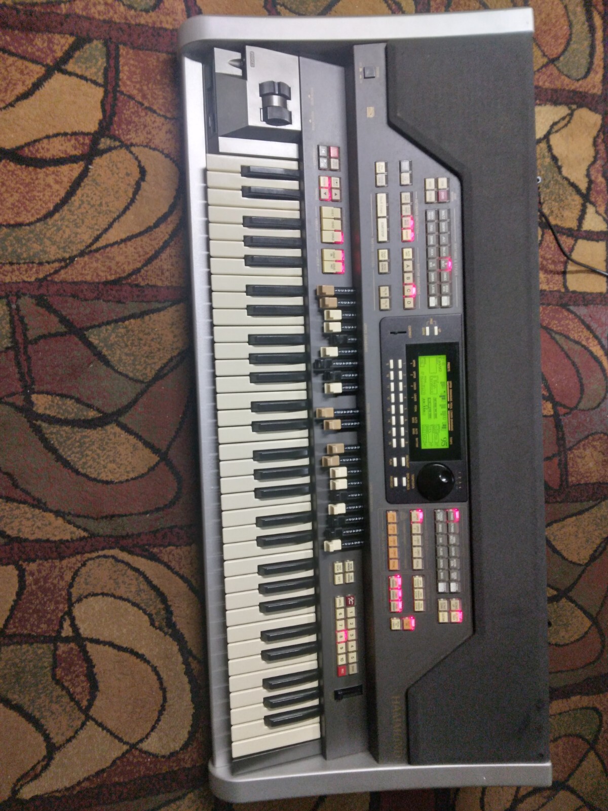 Hammond XE-1 Hammond Suzuki USA 61 KEYS ORGAN IN GREAT CONDITION AND VERY CLEAN