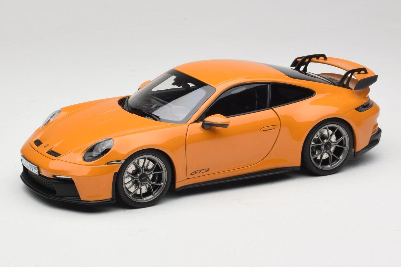 Porsche 911 992 GT3 Bahama Yellow Norev 1:18 | 187387