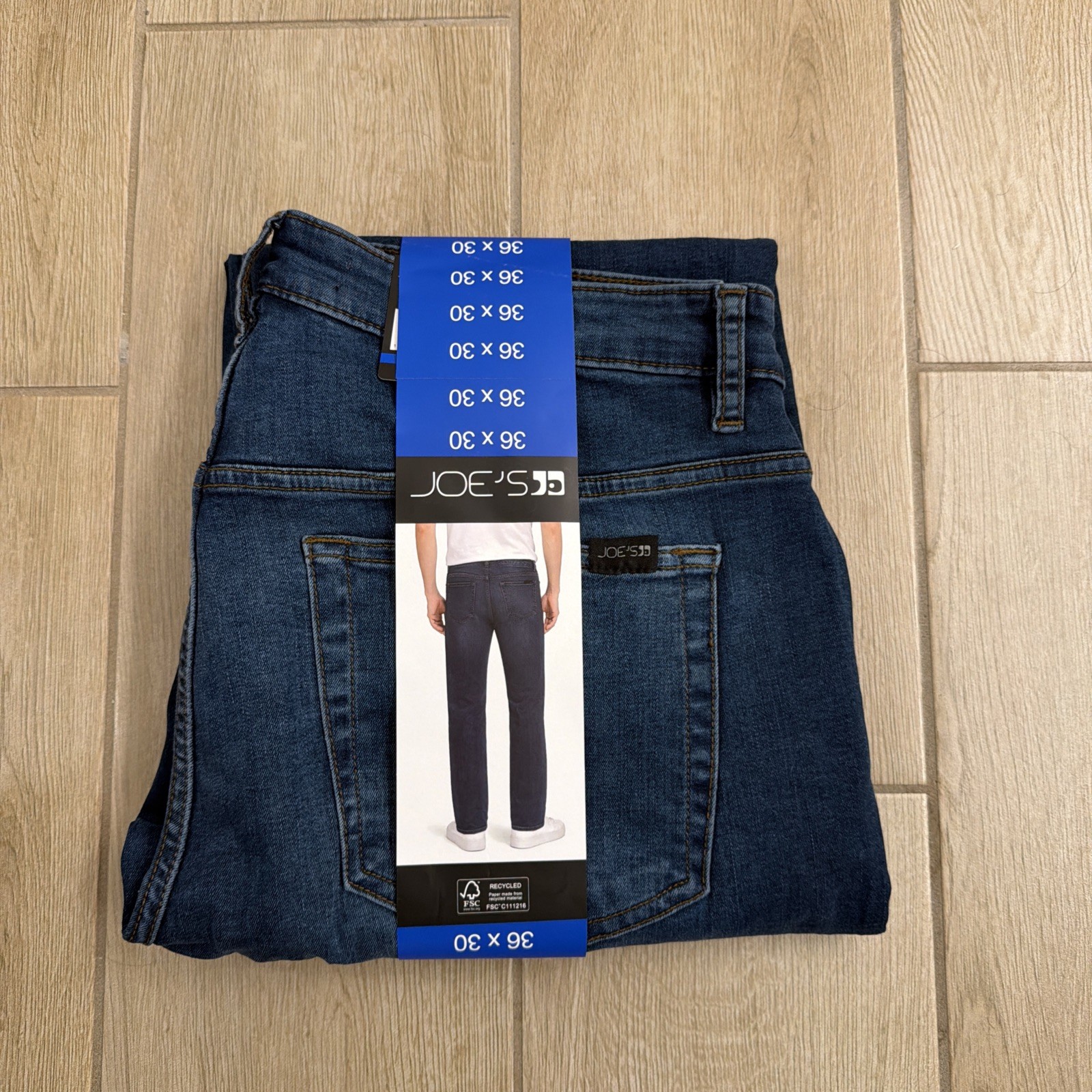 NWT MEN\'S JOE\'S JEANS Multiple Sizes Mid Rise Straight Fit Dark Blue Denim NWT MEN\'S JOE\'S JEANS Multiple Sizes Mid Rise Straight Fit Dark Blue Denim