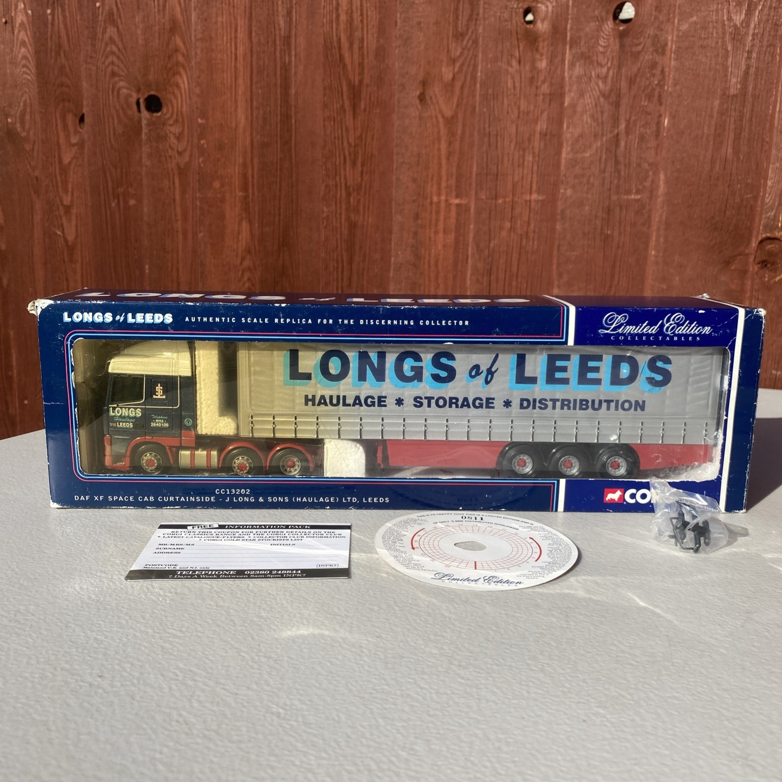 Corgi 1:50 Scale CC13202 Daf XF Space Cab Curtainside Longs of Leeds LTD Ed