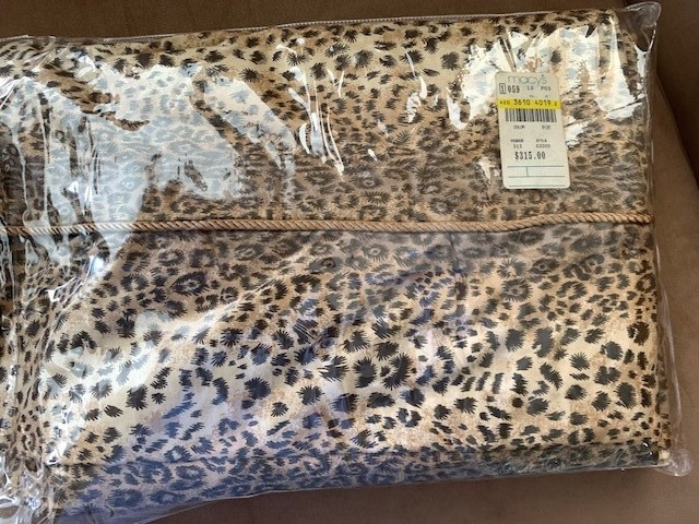 Macy's cotton leopard print cotton Duvet Cover NWT