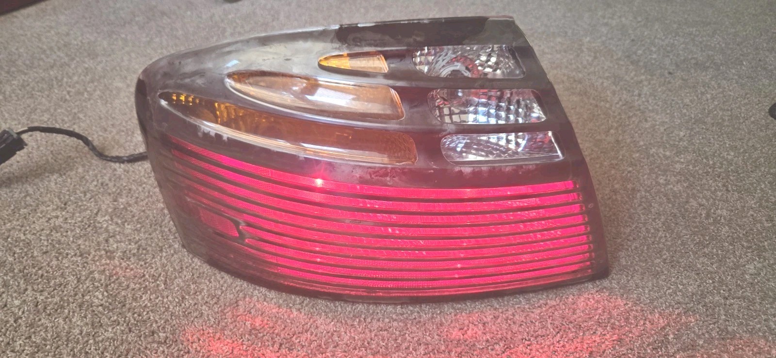 For Pontiac Bonneville Drivers LH Taillight Tail Light 2000-2005