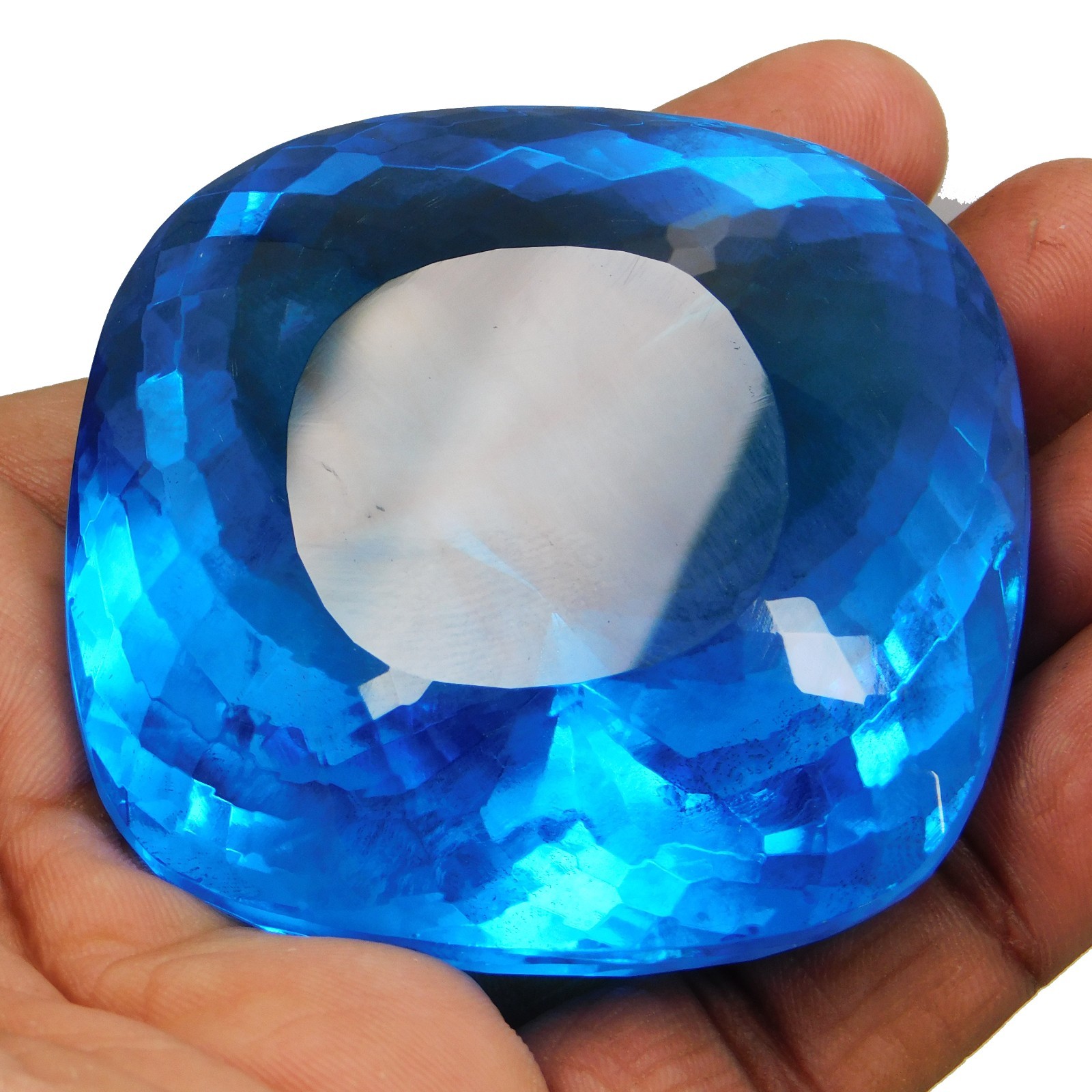 Certified 665.50 Ct Natural Brazilian Blue Aquamarine Radiant Cut AAA+ Gemstone