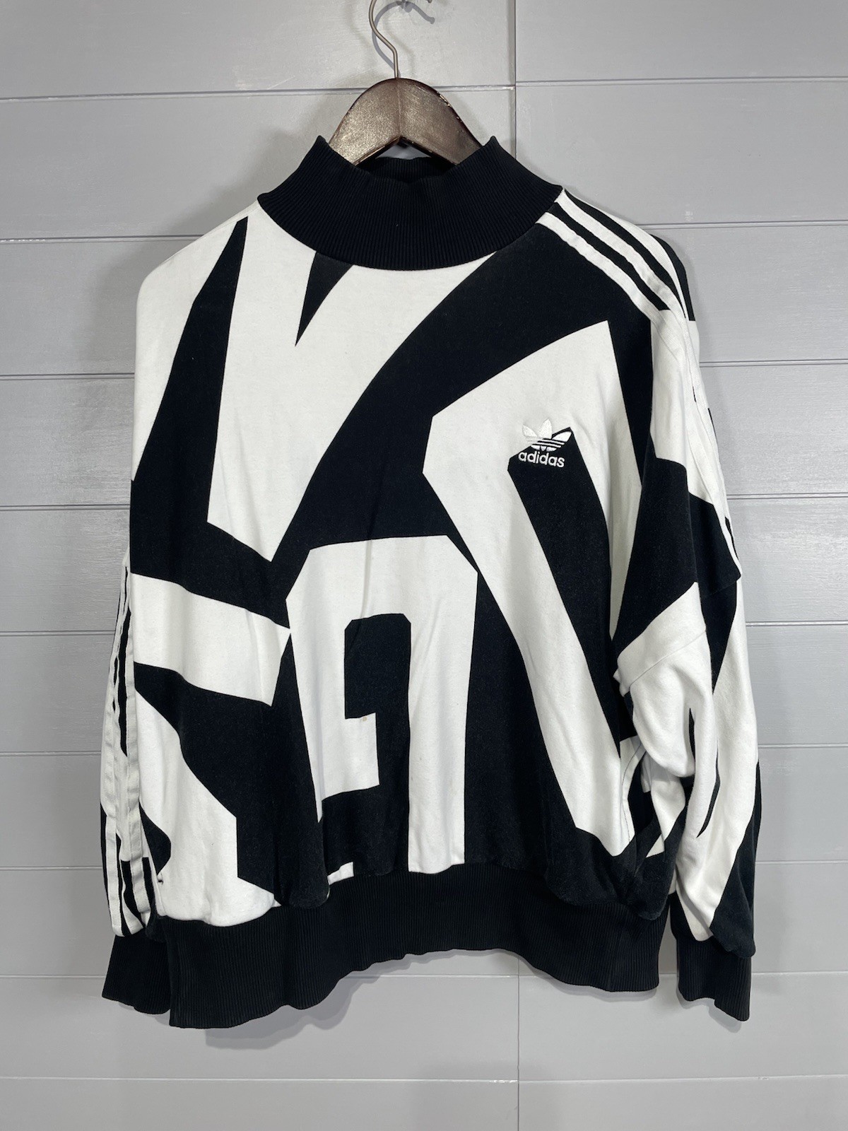 Vtg Adidas Originals Bold Age Black White Geometric Sweatshirt Sweater Sz XS Vtg Adidas Originals Bold Age Black White Geometric Sweatshirt Sweater Sz XS