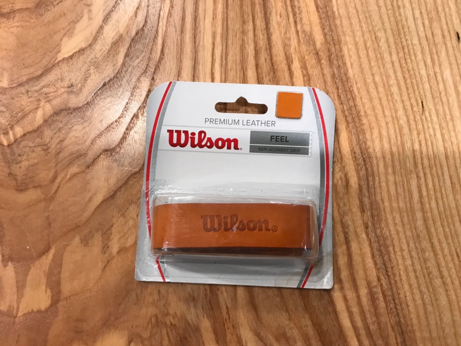 WILSON PREMIUM LEATHER TENNIS REPLACEMENT GRIP (TAN) Brand New in Box 🔥 WILSON PREMIUM LEATHER TENNIS REPLACEMENT GRIP (TAN) Brand New in Box 🔥