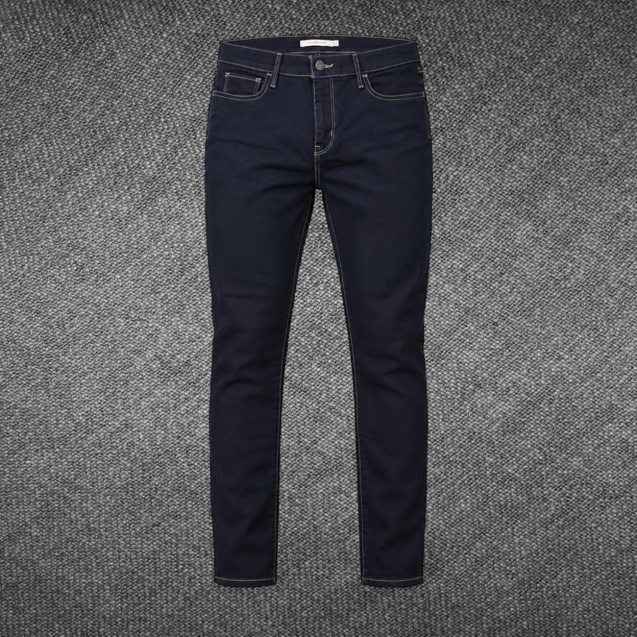 NWT Levi’s 710 Super Skinny Dark Wash Jeans W32 L30 NWT Levi’s 710 Super Skinny Dark Wash Jeans W32 L30