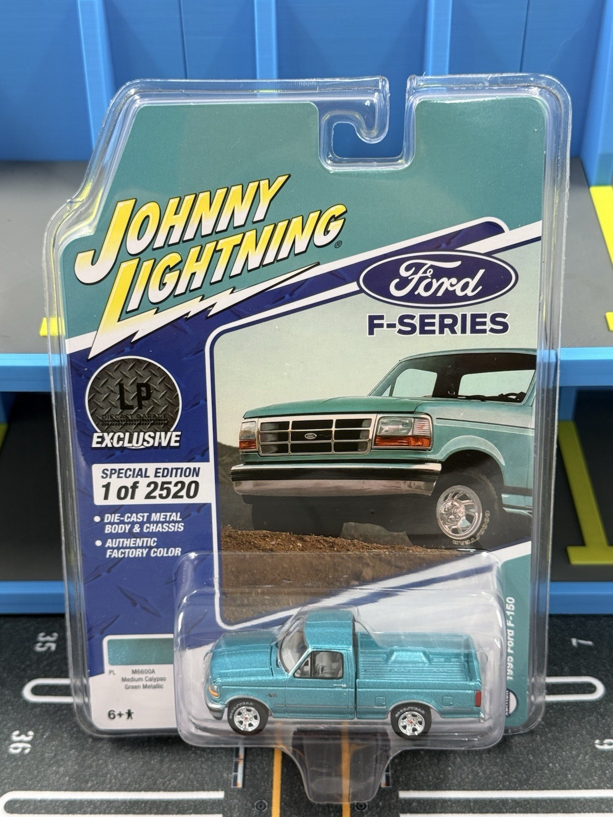 JOHNNY LIGHTNING 1995 Ford F-150 Calypso Green Truck 1:64 Diecast LP Exclusive