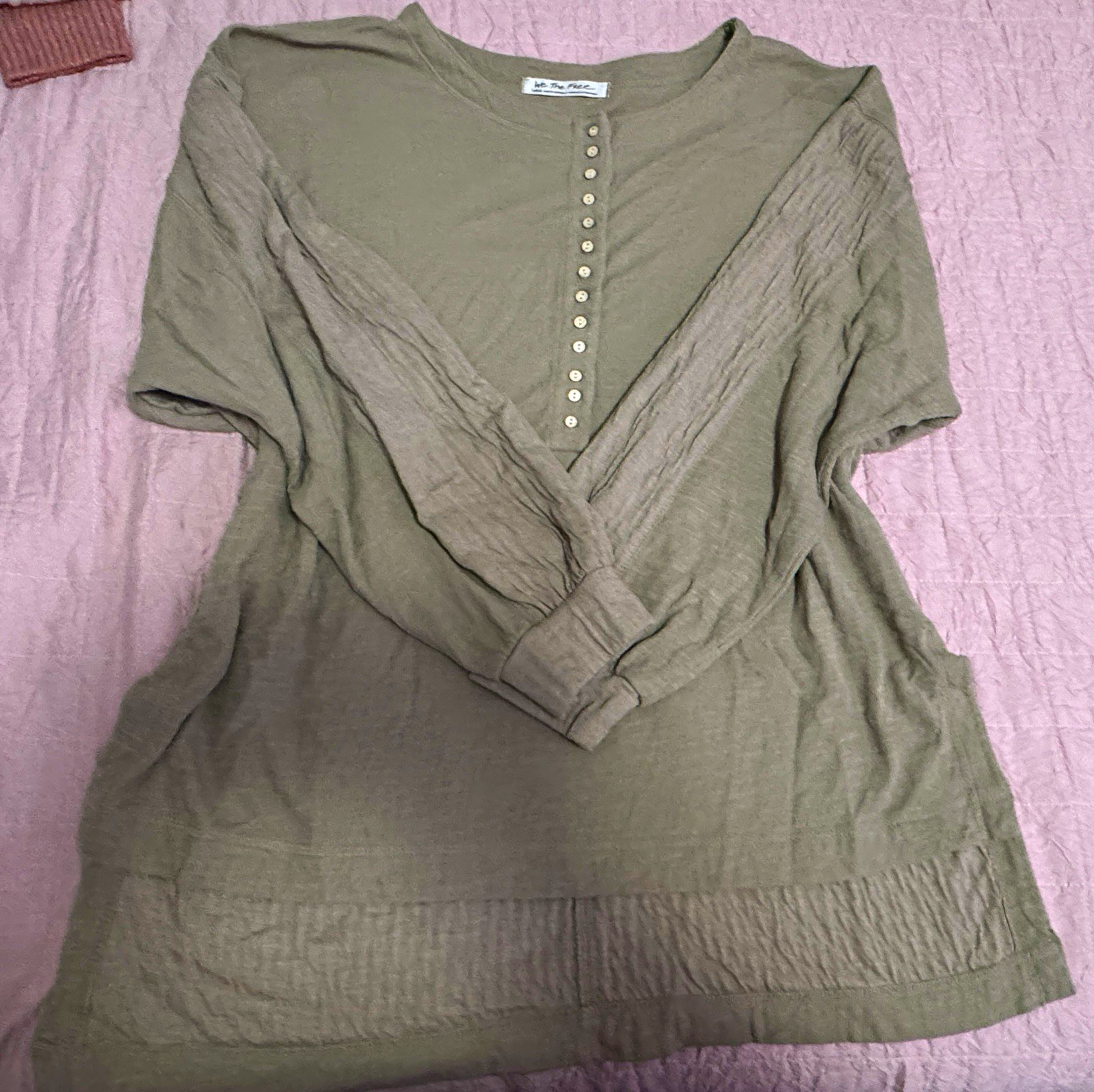 We The Free Women’s Green Solid Knit Henley Button Placket Top Long Sleeve L