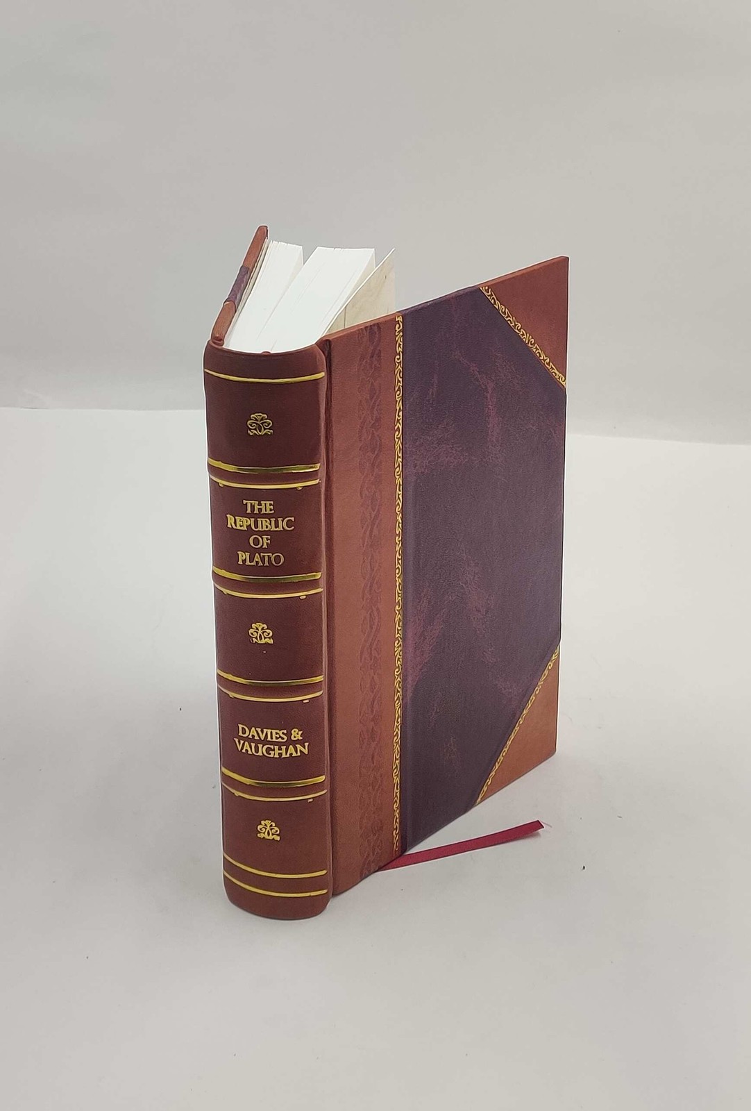 The Republic Of Plato 1907 [Leather Bound]