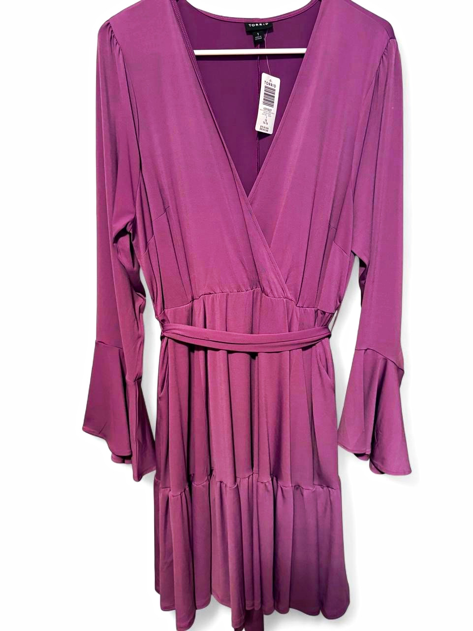 Torrid Women’s Purple Solid V-Neck Mini Dress Bell Sleeve Ruffle Hem 14/16 Torrid Women’s Purple Solid V-Neck Mini Dress Bell Sleeve Ruffle Hem 14/16