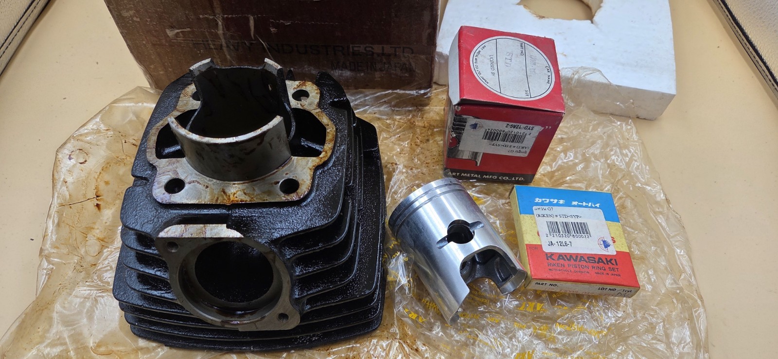 Kawasaki 100 G3 G3SS G3TR G7 KE100 Cylinder Genuine Nos Japan Free Piston Set Kawasaki 100 G3 G3SS G3TR G7 KE100 Cylinder Genuine Nos Japan Free Piston Set