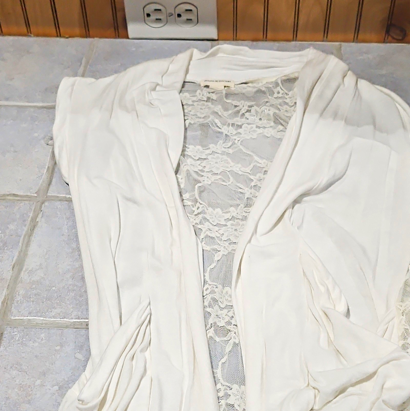 Zenana Outfitters White Floral Lace Sheer Pullover Top, Women’s S
