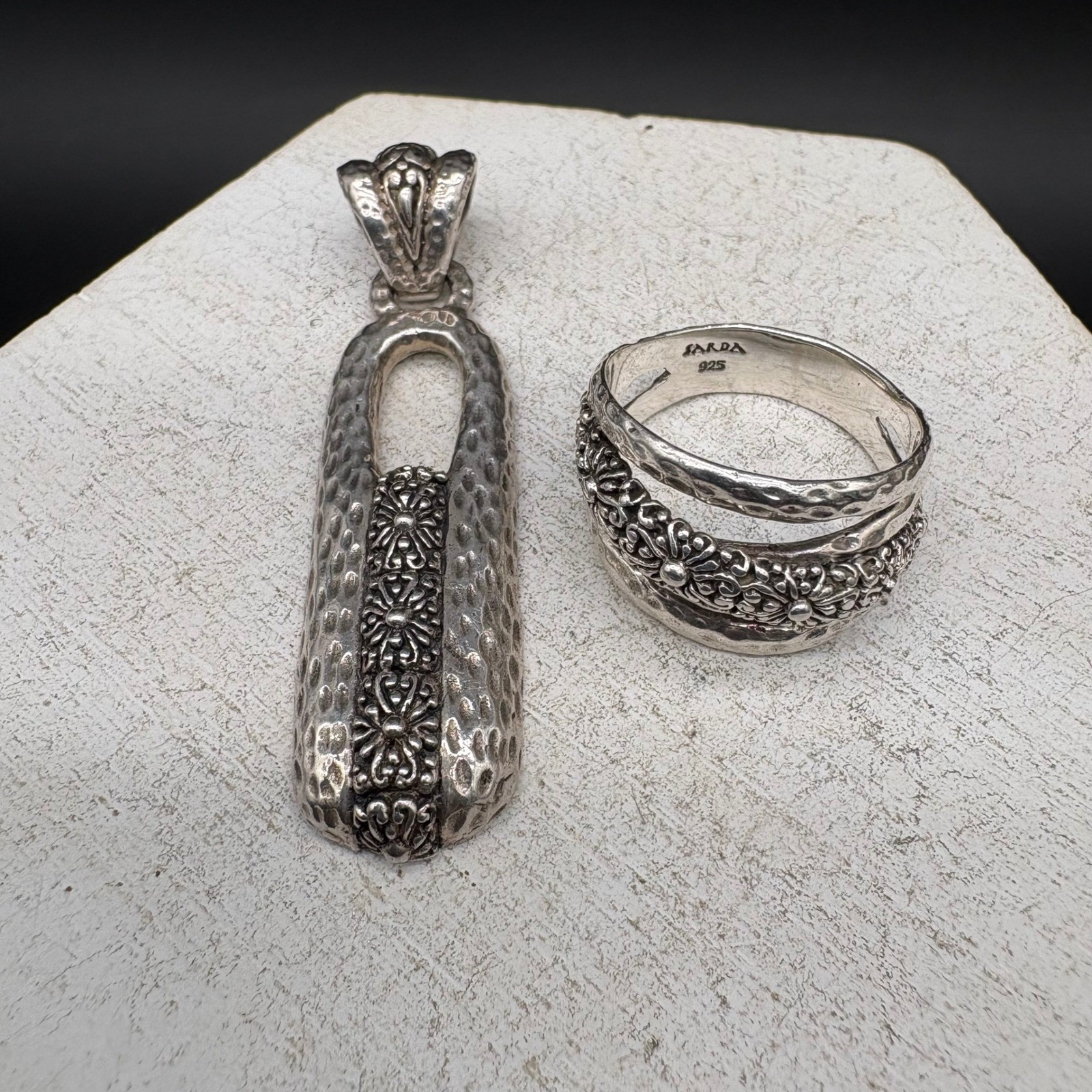 SARDA Ring and Pendant Set Women Size 9 Silver Excellent Hammered Floral Jayan