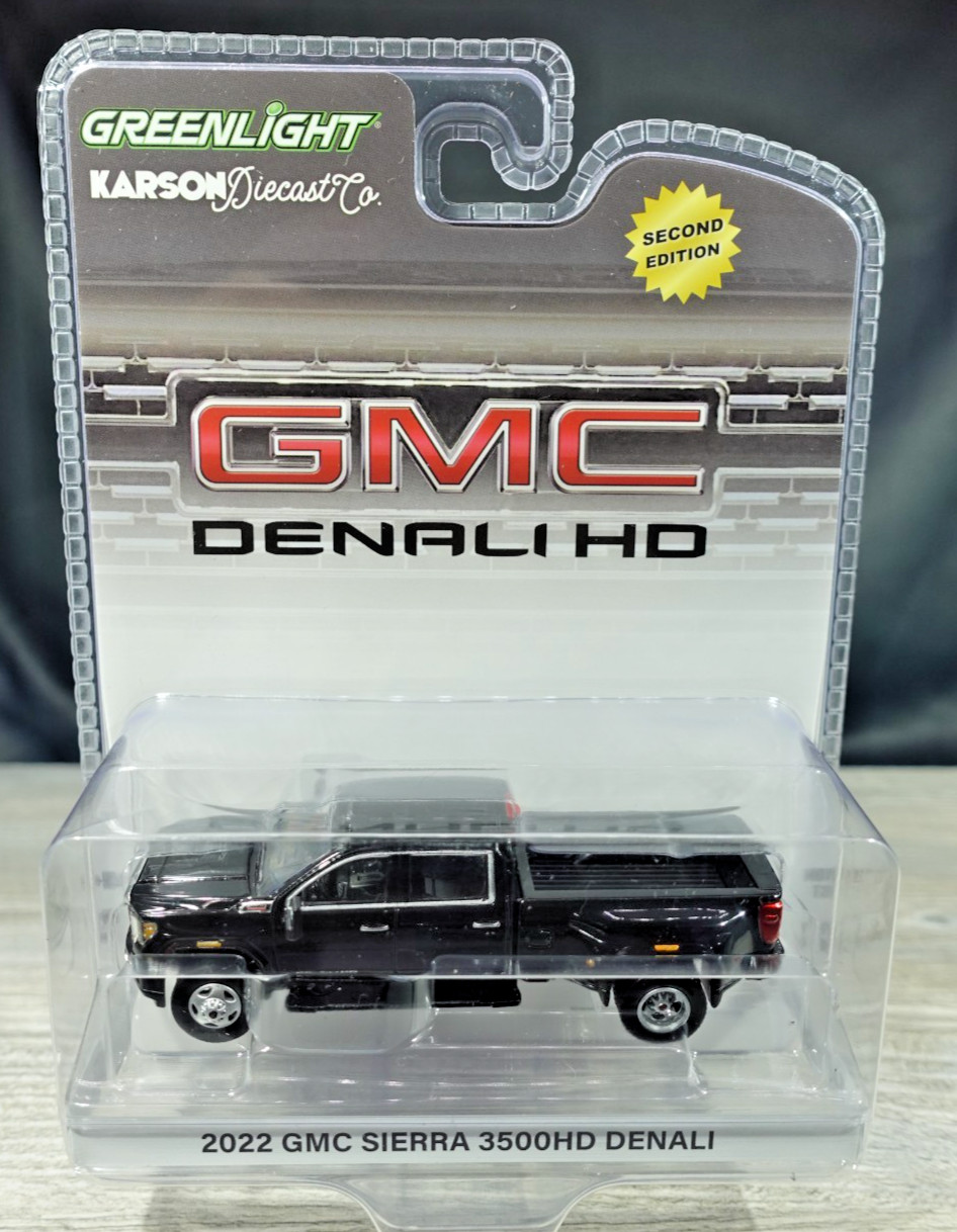 Greenlight 2022 GMC Sierra 3500HD Denali Black 1/64