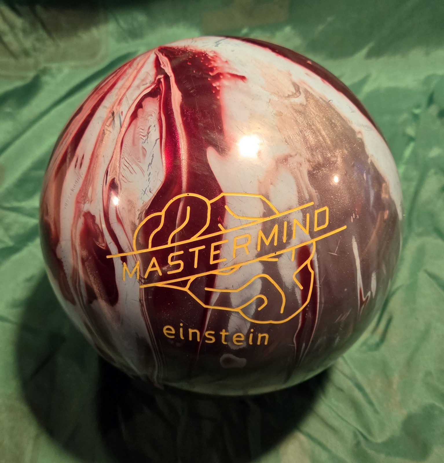 Brunswick Mastermind Einstein Bowling Ball 15# Used Span 4 3/8\