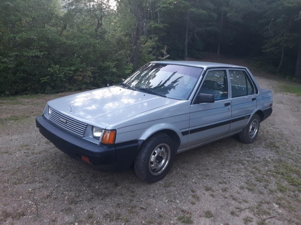 1984 Toyota Corolla DLX 1984 Toyota Corolla DLX