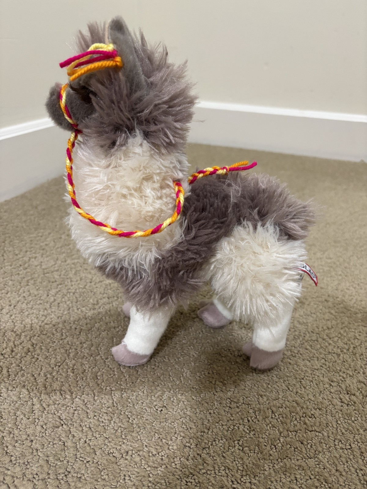 2022 Douglas Cuddletoys Alpca Llama Zephyr Gray & White Shaggy Plush Toy 2022 Douglas Cuddletoys Alpca Llama Zephyr Gray & White Shaggy Plush Toy