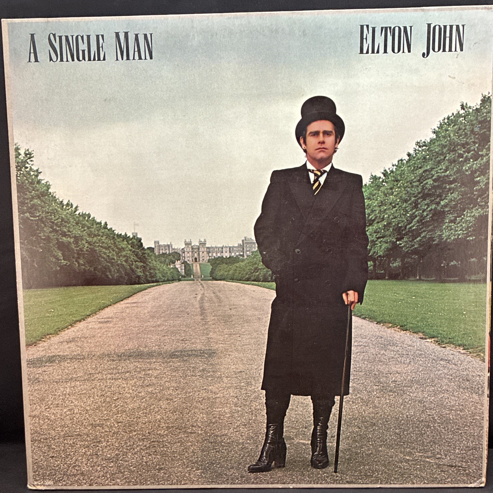 Elton John A Single Man LP 1978 MCA-3065 NM Vinyl Gatefold + Lyric Inner