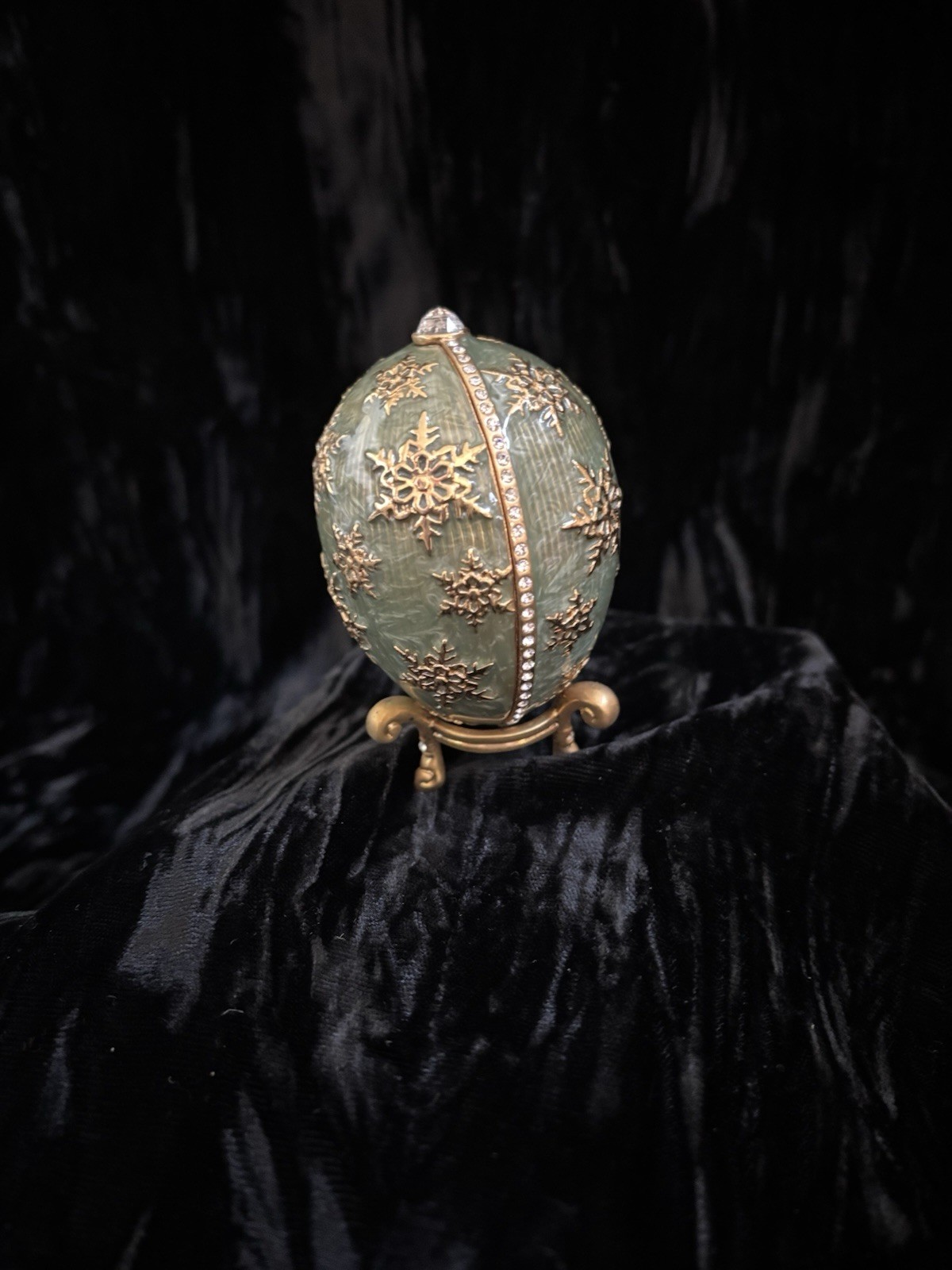 Joan Rivers NIB Limited Edition Tiny Treasures Egg Keepsake Box, With Necklace Joan Rivers NIB Limited Edition Tiny Treasures Egg Keepsake Box, With Necklace