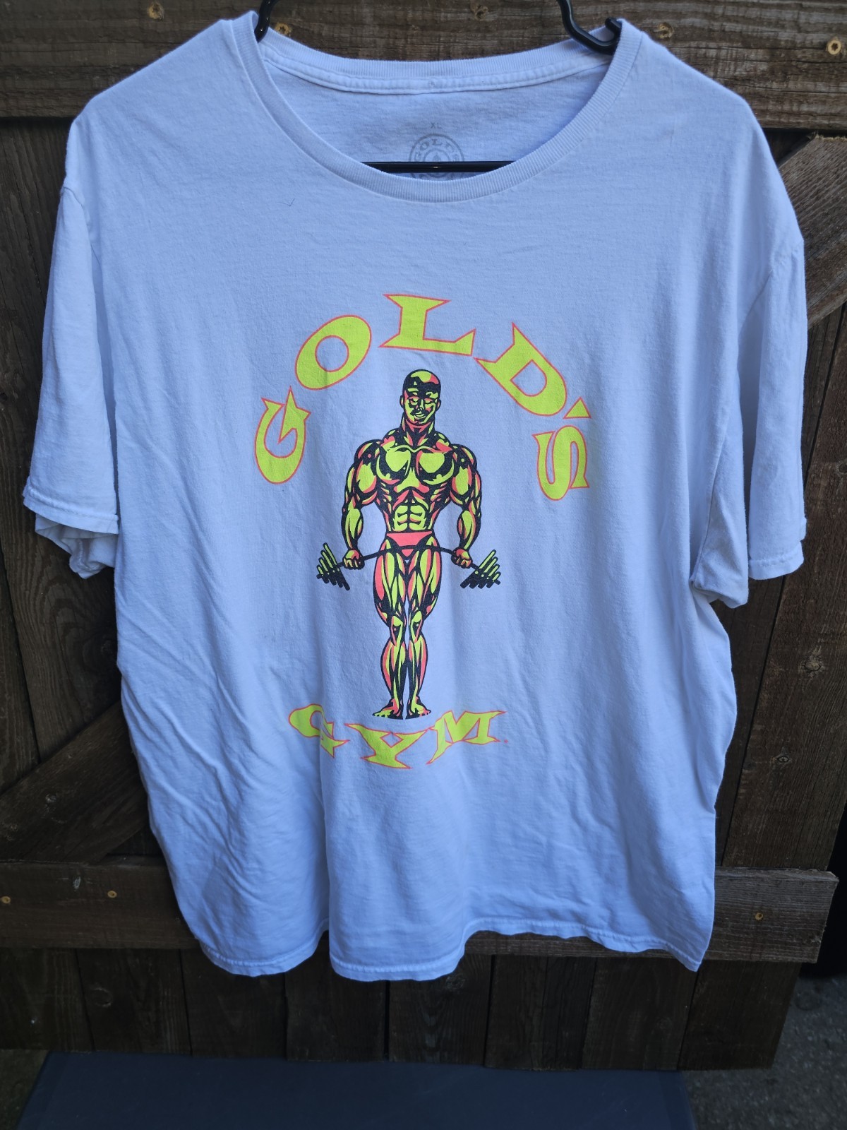 VTG Gold\'s Gym Shirt White Muscle Graphic Made In USA - Size  XL