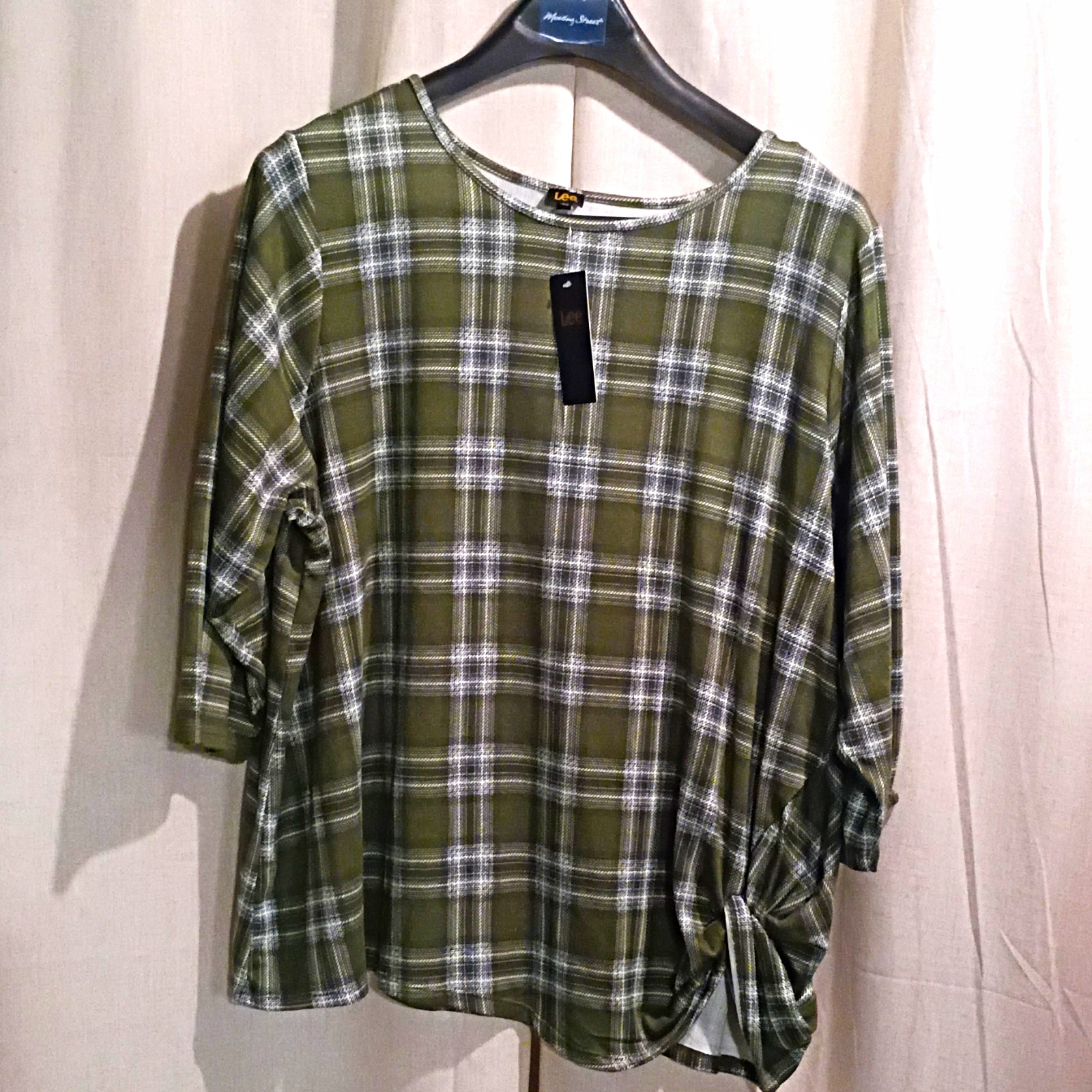 Lee Women\'s Plus 3X Green/White Plaid Round Neck 3/4 Sleeve Pullover Tie Top