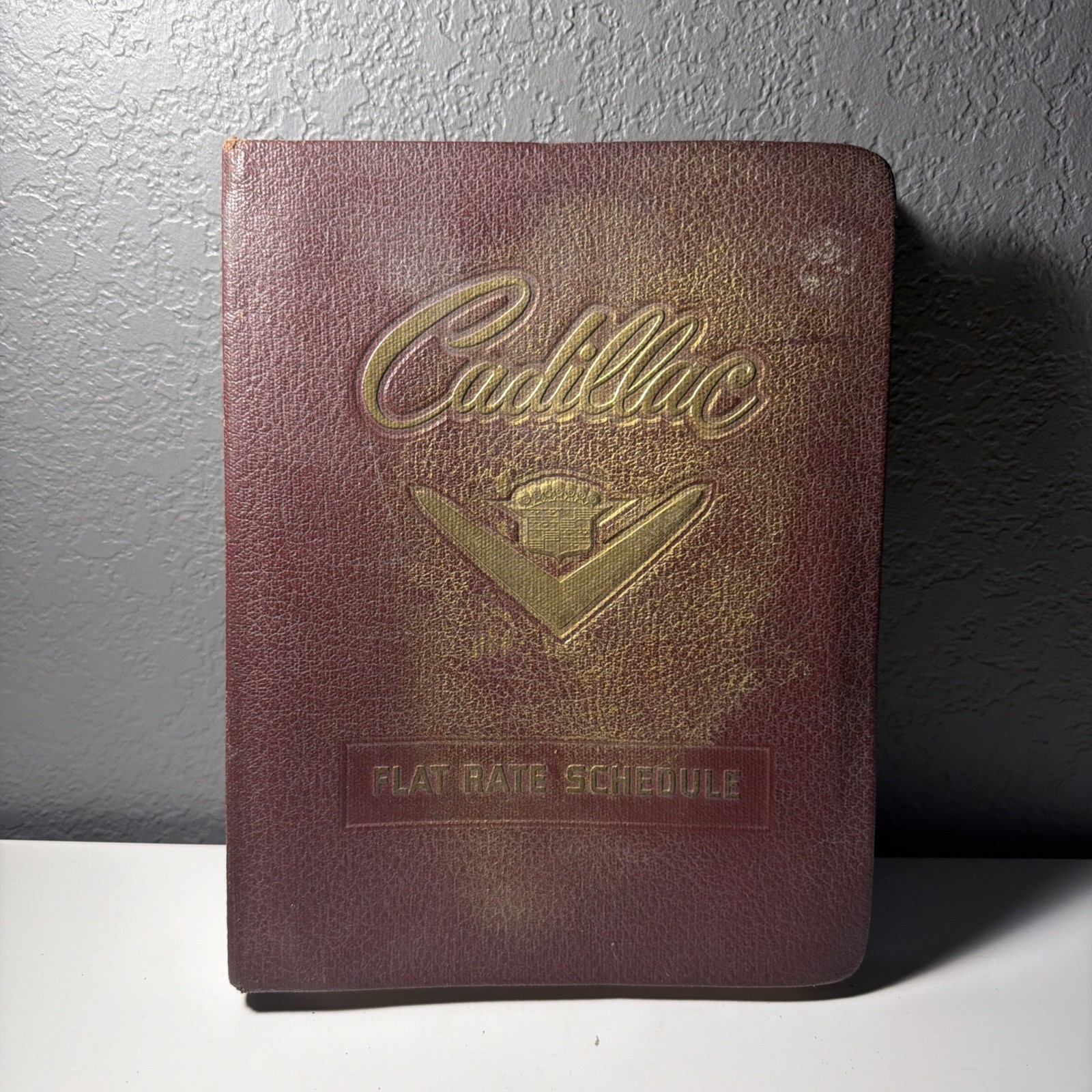 1957-58 CADILLAC ORIGINAL OEM DEALERS FLAT RATE SCHEDULE IN BINDER VERY RARE 1957-58 CADILLAC ORIGINAL OEM DEALERS FLAT RATE SCHEDULE IN BINDER VERY RARE