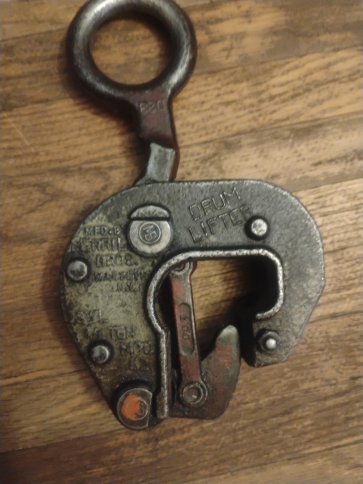 MERRILL BROS [N° 52] 1/2 Ton Drum-Lifter clamp made-in-USA vintage