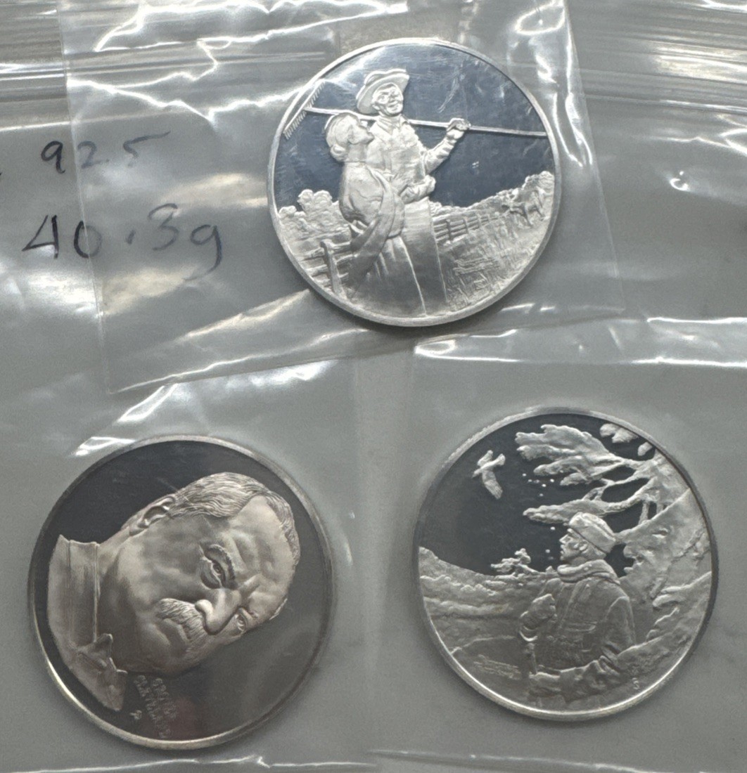 Three Assorted Sterling Silver Rounds Proof like Finished Different Weights
