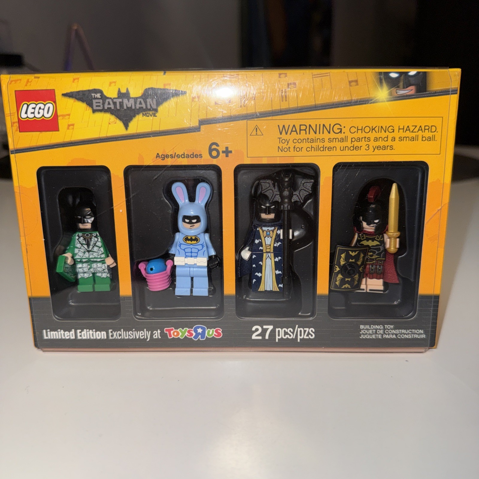 Lego Toys R Us Exclusive Batman Minifigure Pack of 4 Limited Edition NEW SEALED