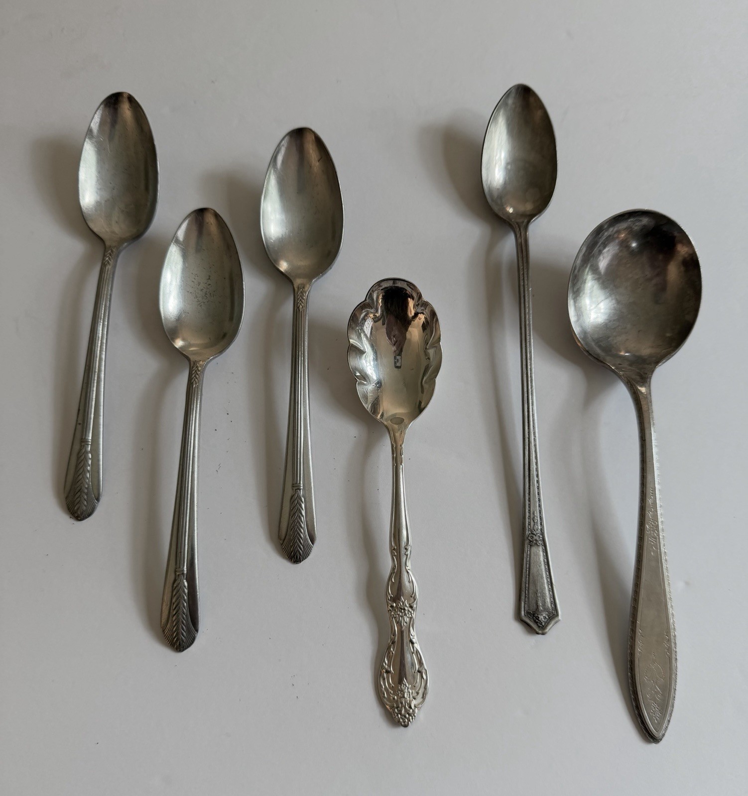 Wm Rogers Mfg Co Silverplate Spoons Lot of 6 w/ Sugar & Soup Spoons 1900-1940