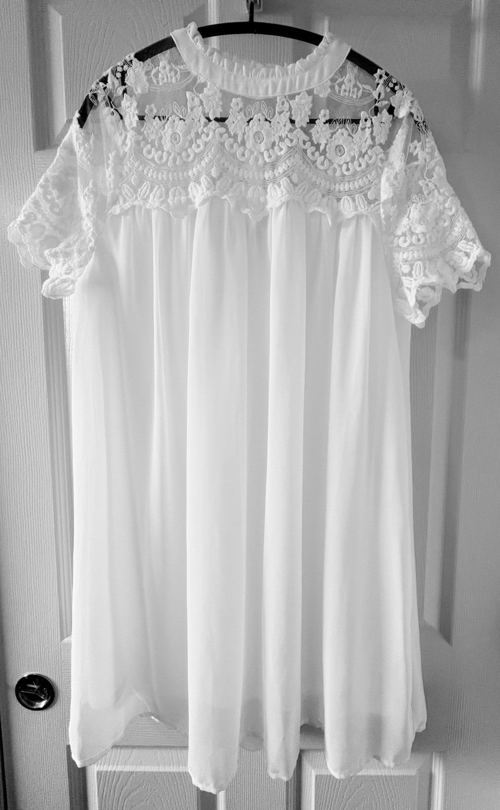 Entro Brand Medium Babydoll White Lace Bodice and Sleeve Approx.  33.5” Long