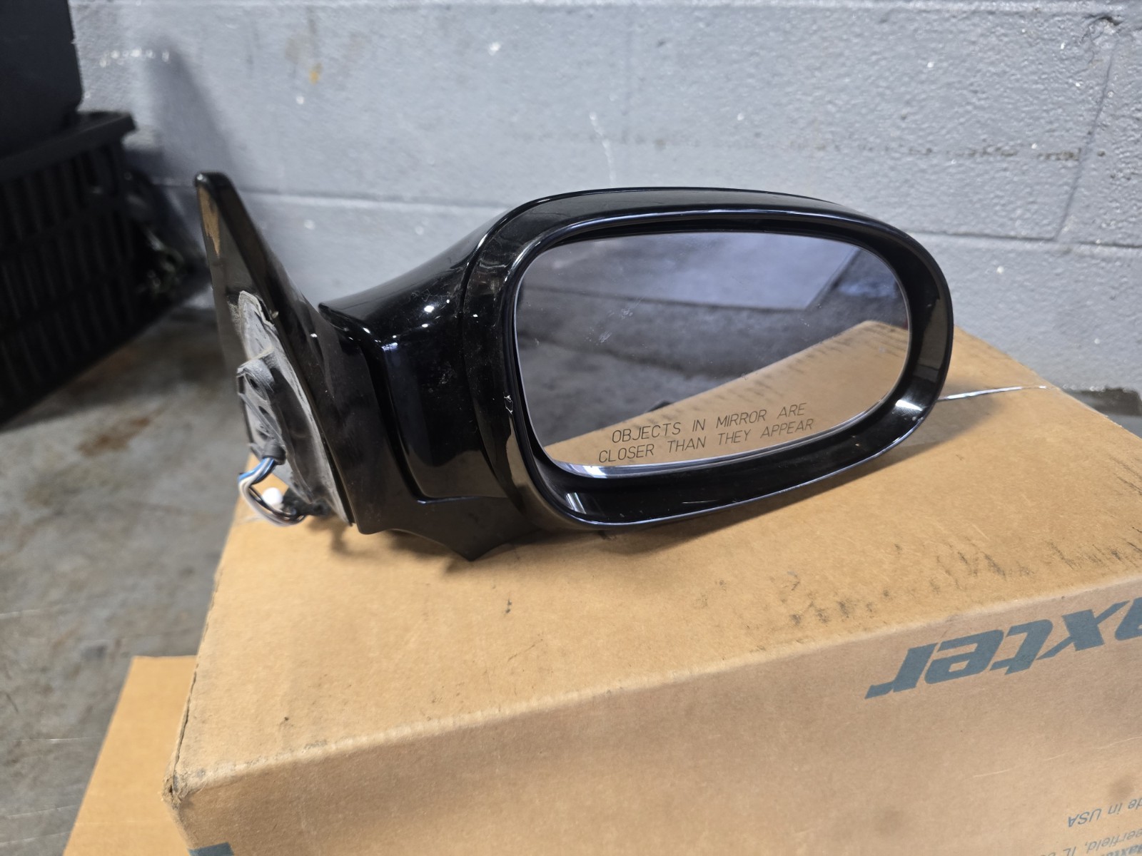 1997-2004 MERCEDES R170 SLK RIGHT PASSENGER SIDE DOOR MIRROR OEM BLACK \
