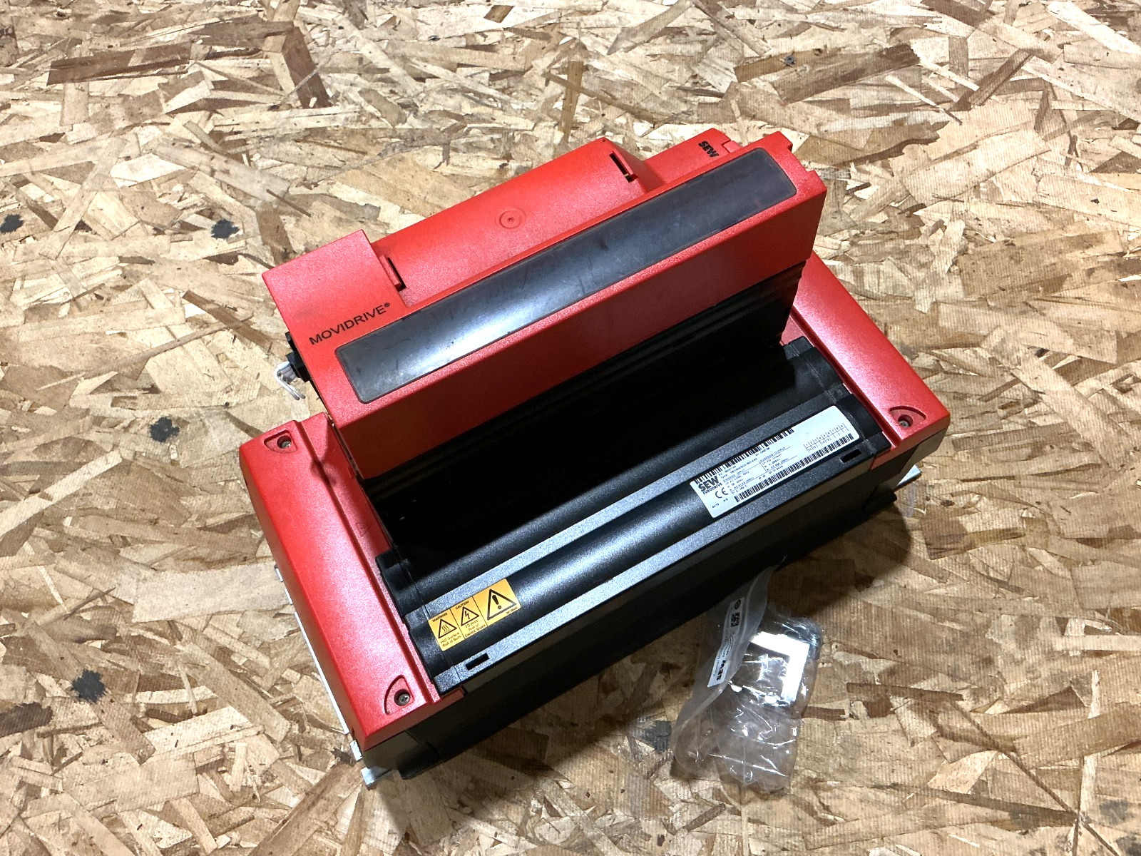 New SEW Eurodrive MDX61B0220-503-4-0T Movidrive 46A 380-500VAC 08279837 -No Box