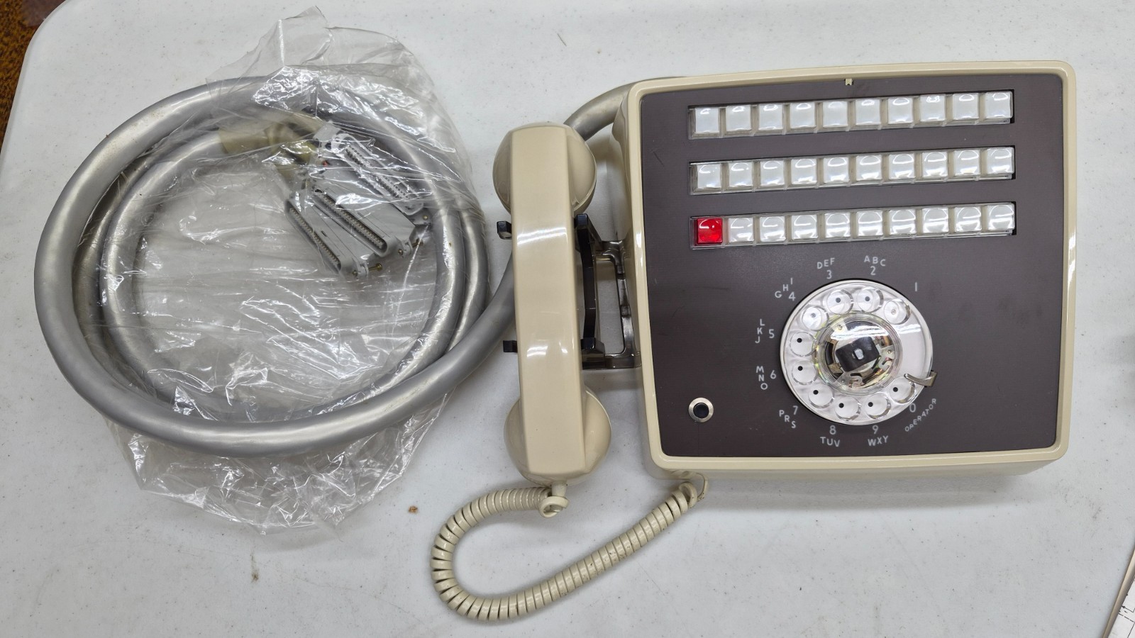 Stromberg Carlson 30-Button Call Director 0861-AC-NW-056S 724911-131 0861-NWA56 Stromberg Carlson 30-Button Call Director 0861-AC-NW-056S 724911-131 0861-NWA56