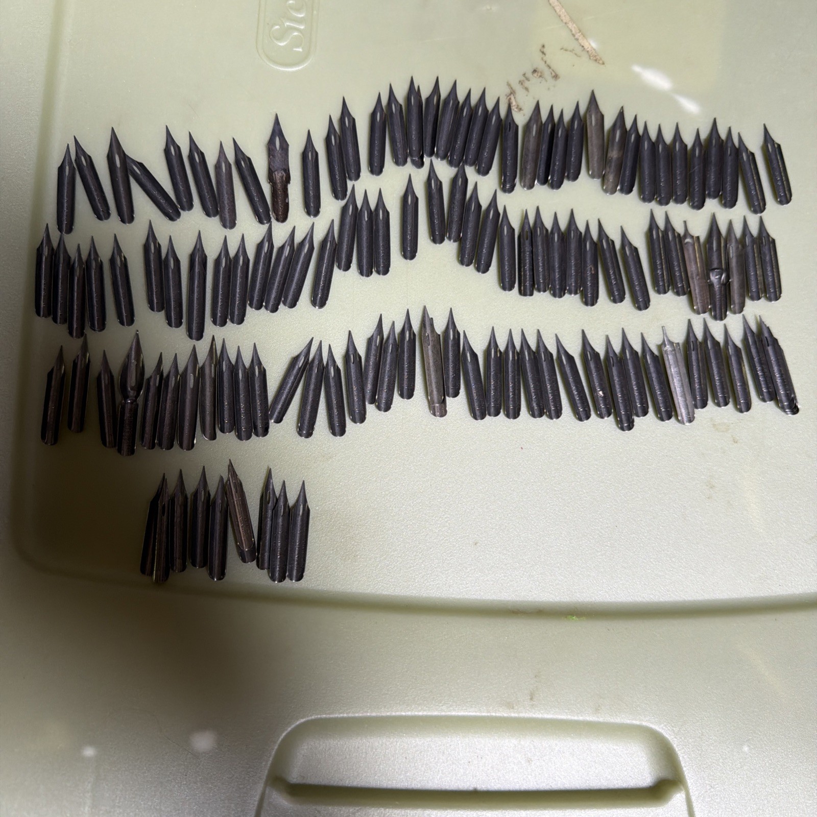 Vintage Calligraphy Dip Pen Nibs Wholesale Lot - 125-140 Pcs Mixed Makers Vintage Calligraphy Dip Pen Nibs Wholesale Lot - 125-140 Pcs Mixed Makers